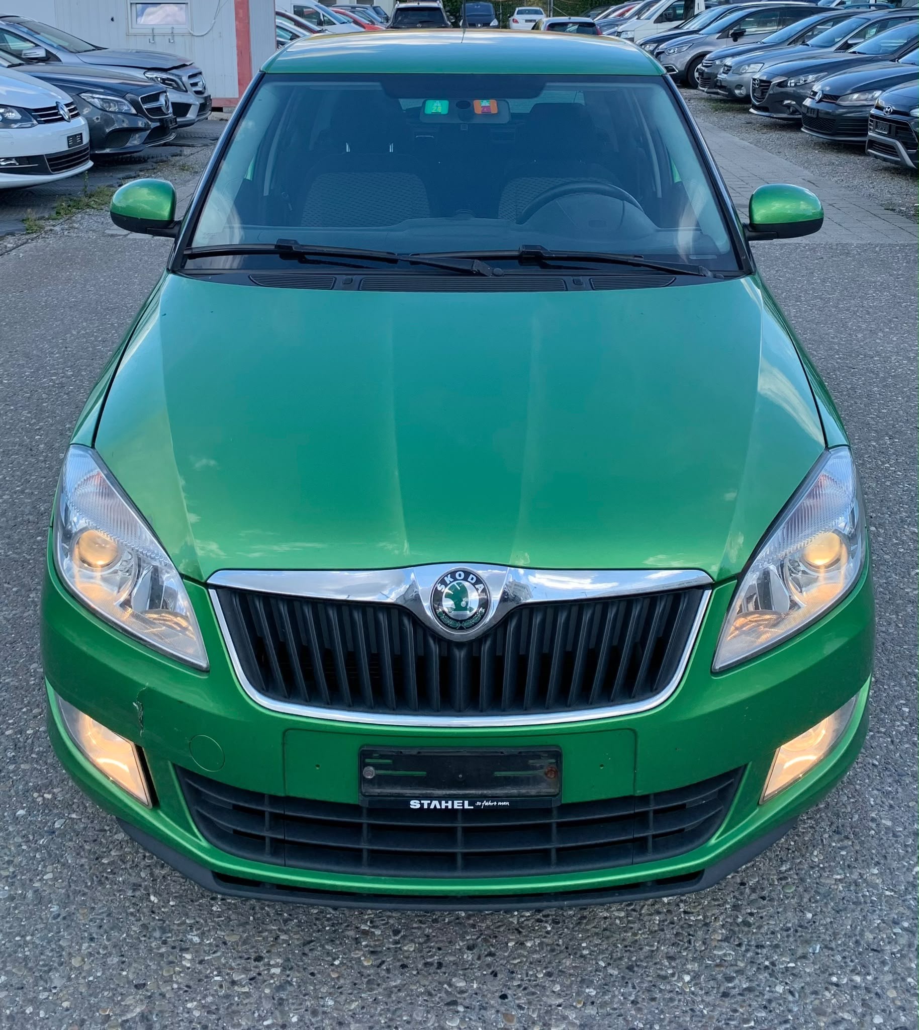 SKODA Fabia 1.2 TSI Family Limousine (Klimatronik * Alufelgen * Radio CD * Sensoren * BO5)-image-1