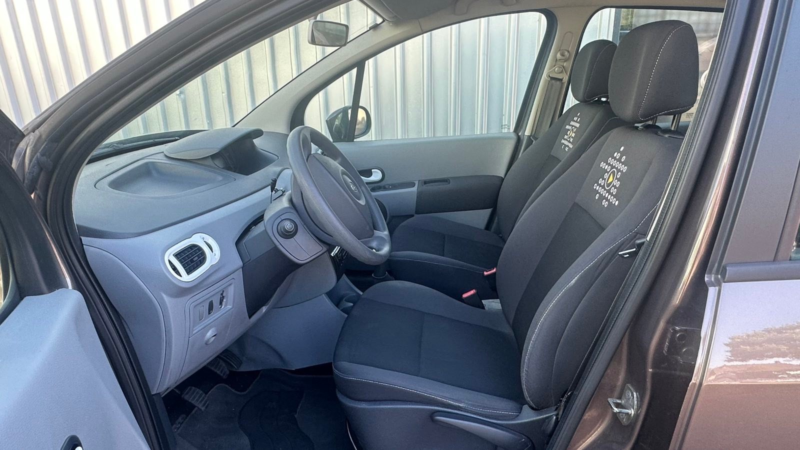 RENAULT Modus 1.2 16V T Yahoo-image-7