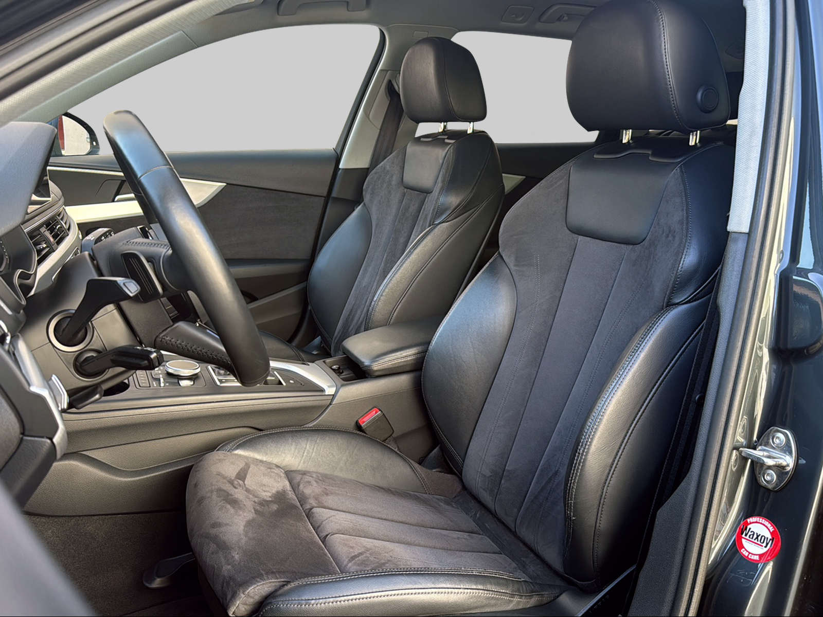 AUDI A4 Avant 2.0 TDI Sport quattro S-tronic-image-5
