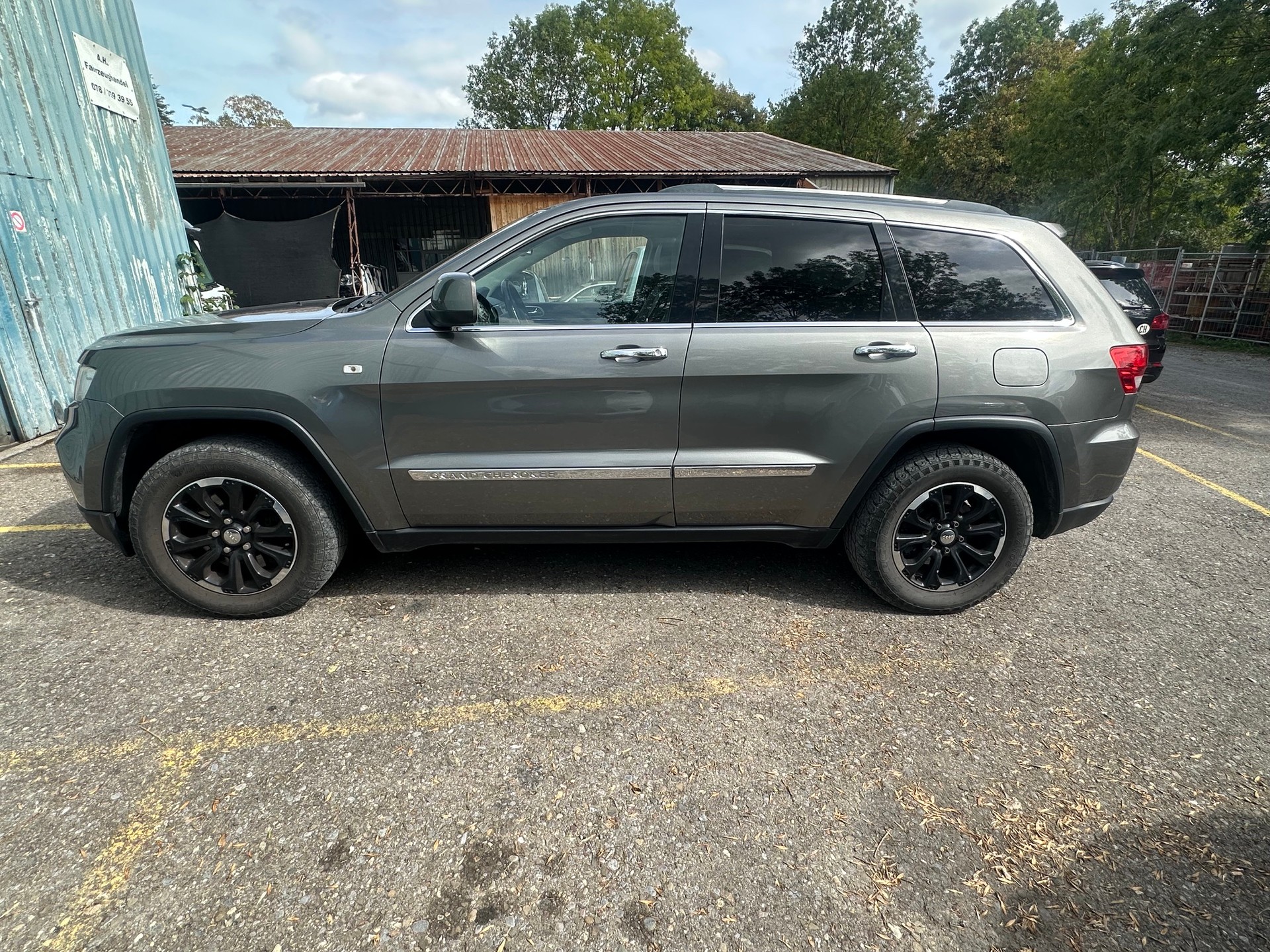JEEP Grand Cherokee 3.0 CRD Limited Automatic-image-2