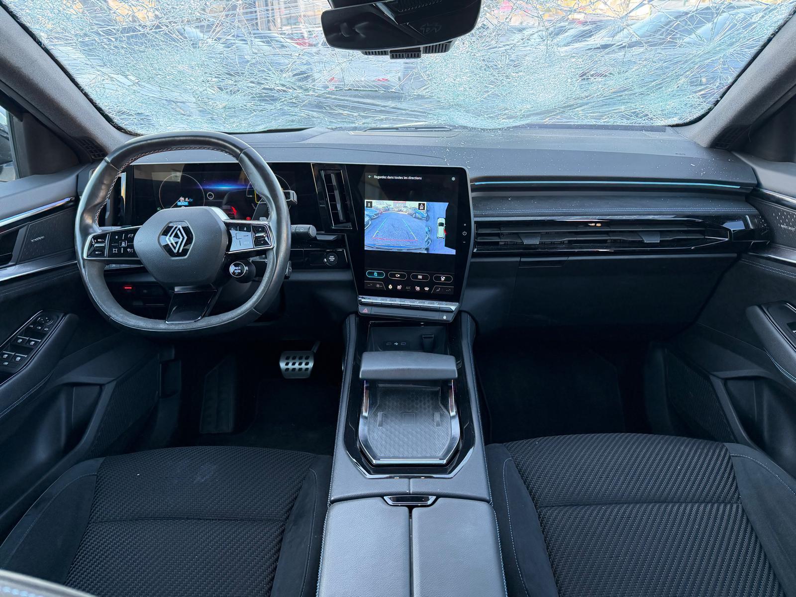 RENAULT Austral 1.2 E-Tech iconic esprit Alpine-image-10