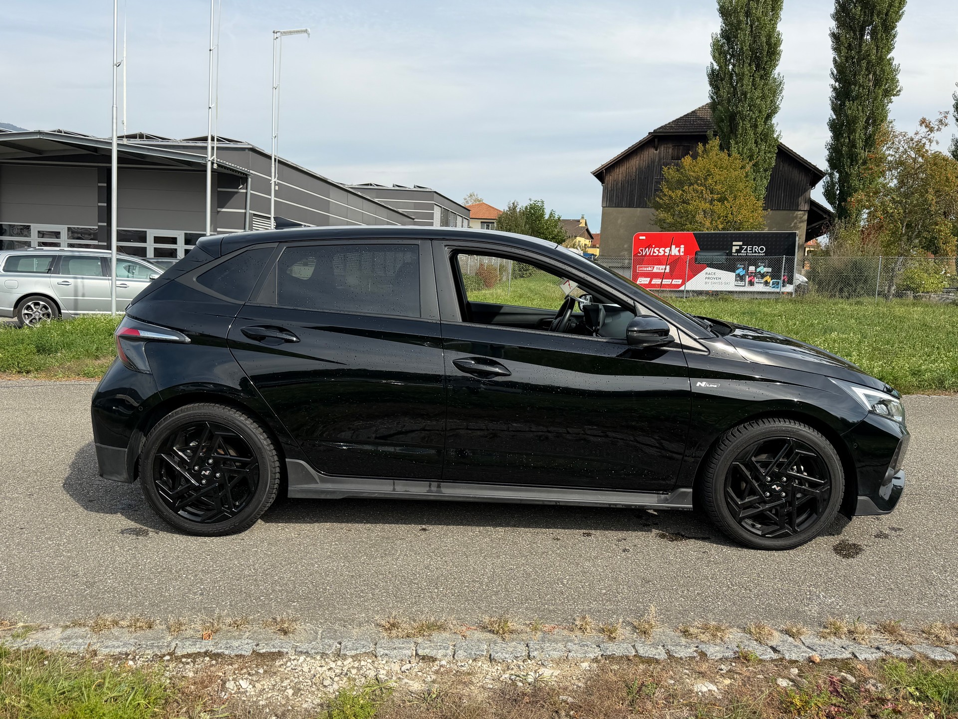 HYUNDAI SCHWARZ CH WAGEN AUTOMAT i20 1.0 T-GDi N-LINE !! DCT. AUTO HAT HAGELSCHADEN. BLACK LINE. GARANTIE 5 JAHRE !!-image-15