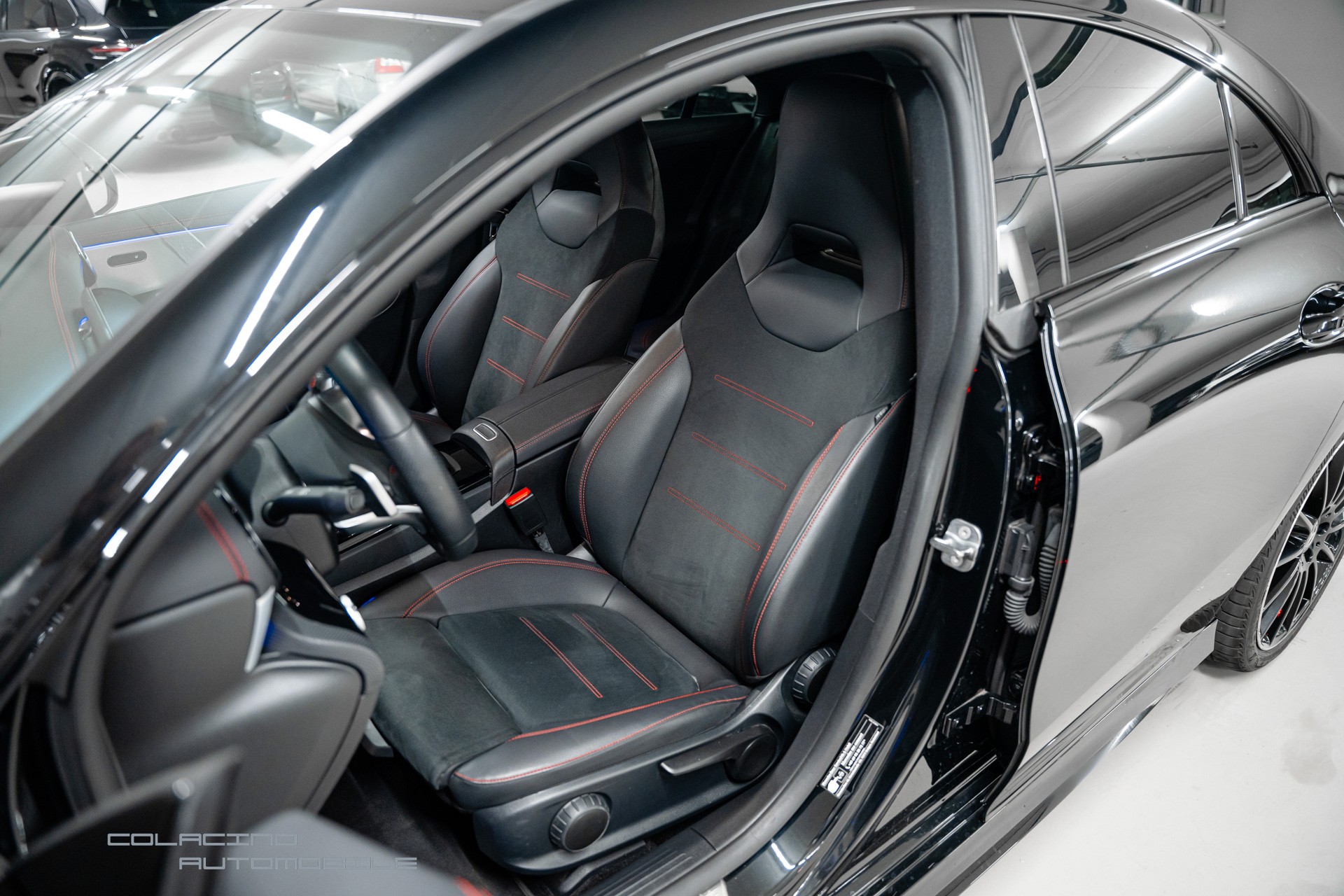 MERCEDES-BENZ CLA 200 4Matic AMG Line 8G-DCT-image-12