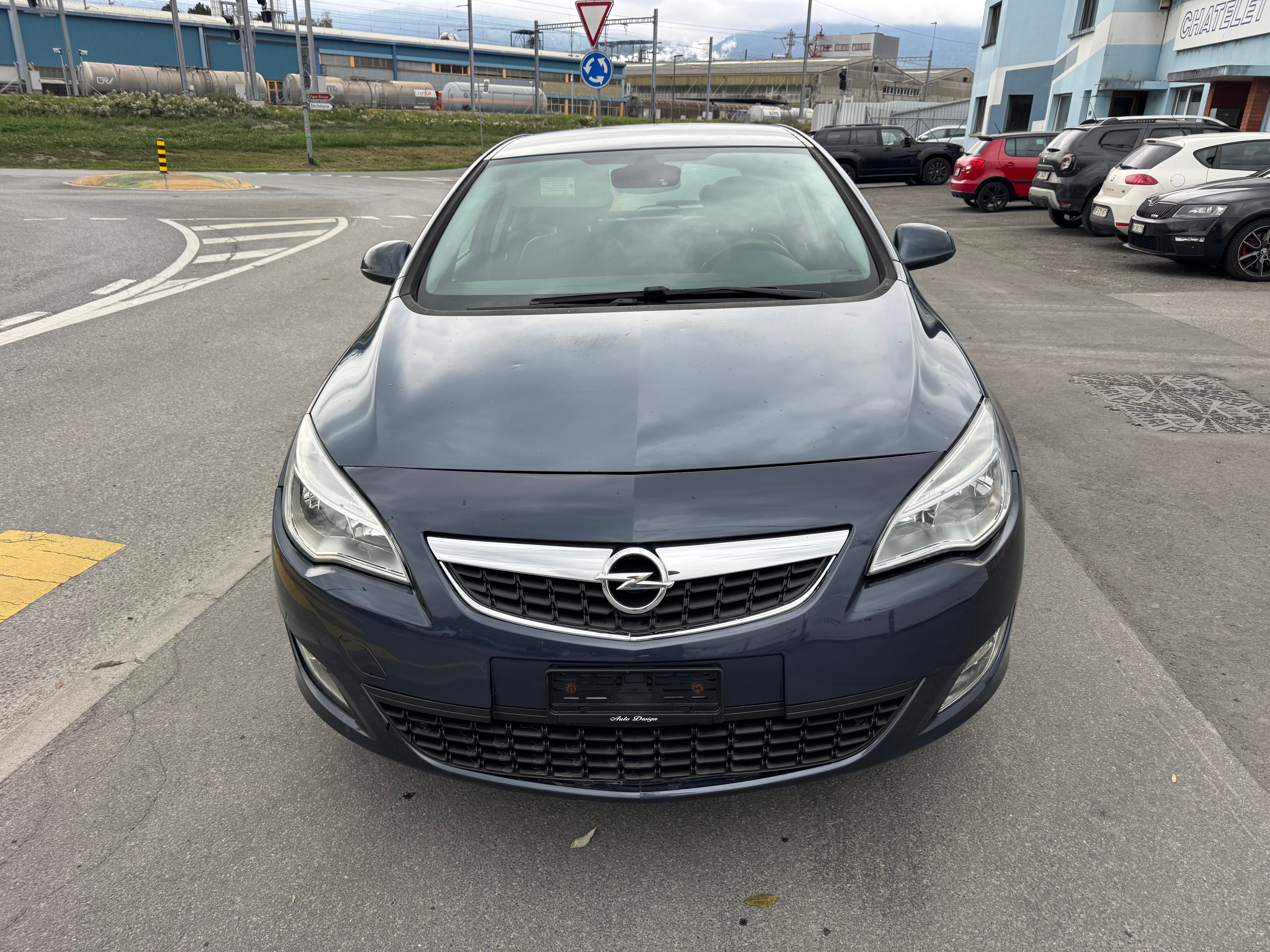 Car photo