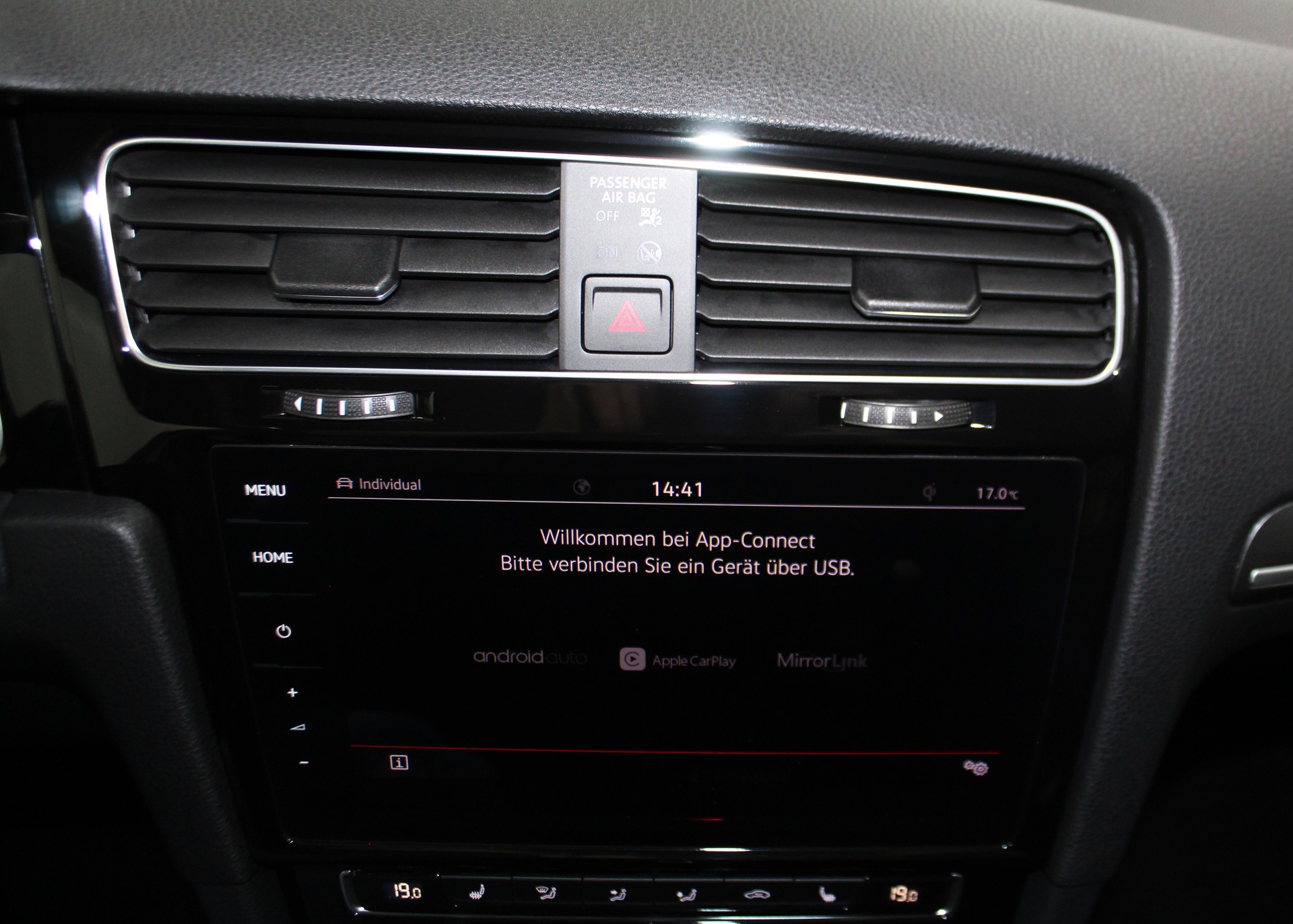 VW Golf 2.0 TSI GTI Performance DSG Black Edition 245PS / CH-Fahrzeug-image-20
