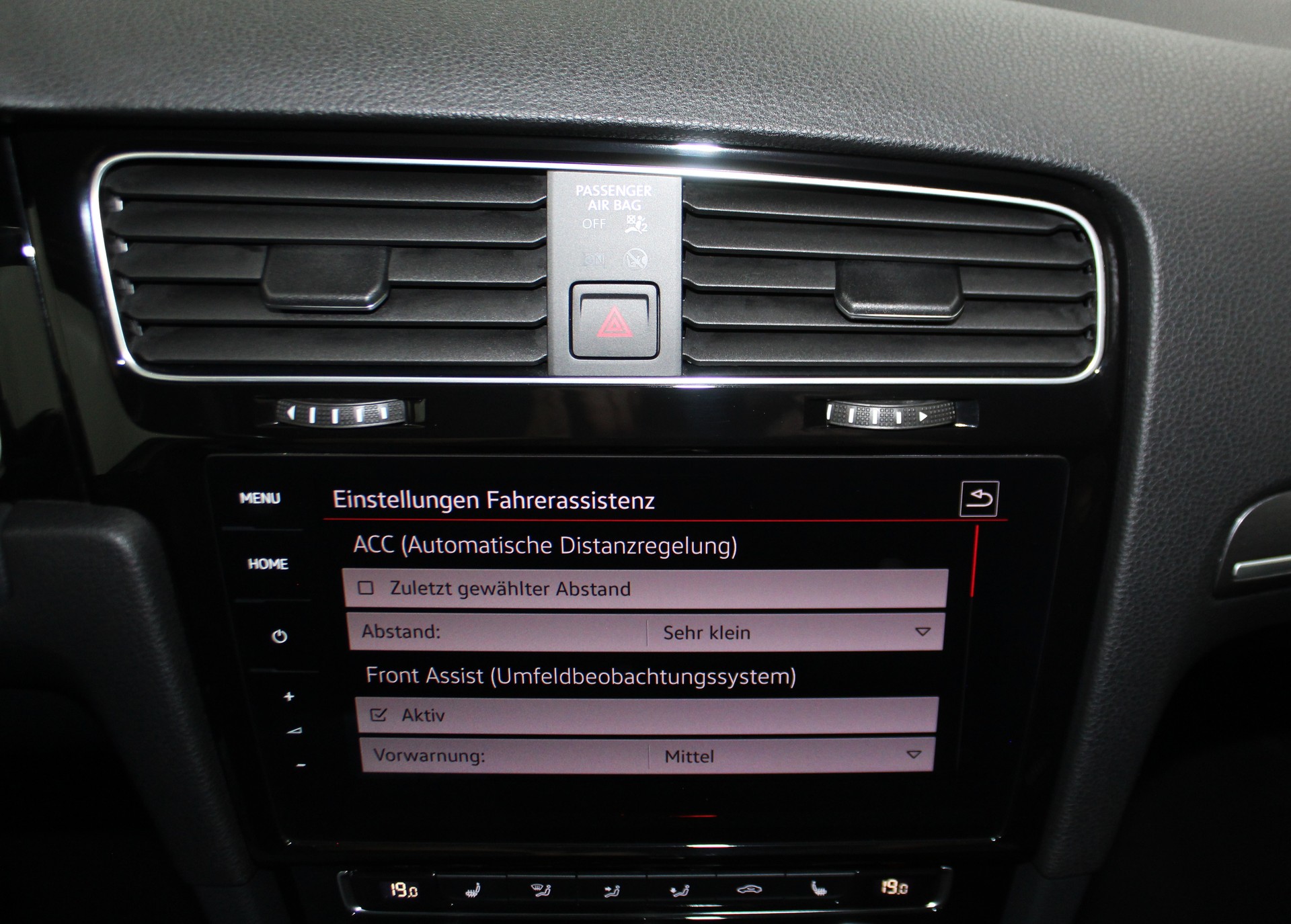 VW Golf 2.0 TSI GTI Performance DSG Black Edition 245PS / CH-Fahrzeug-image-21