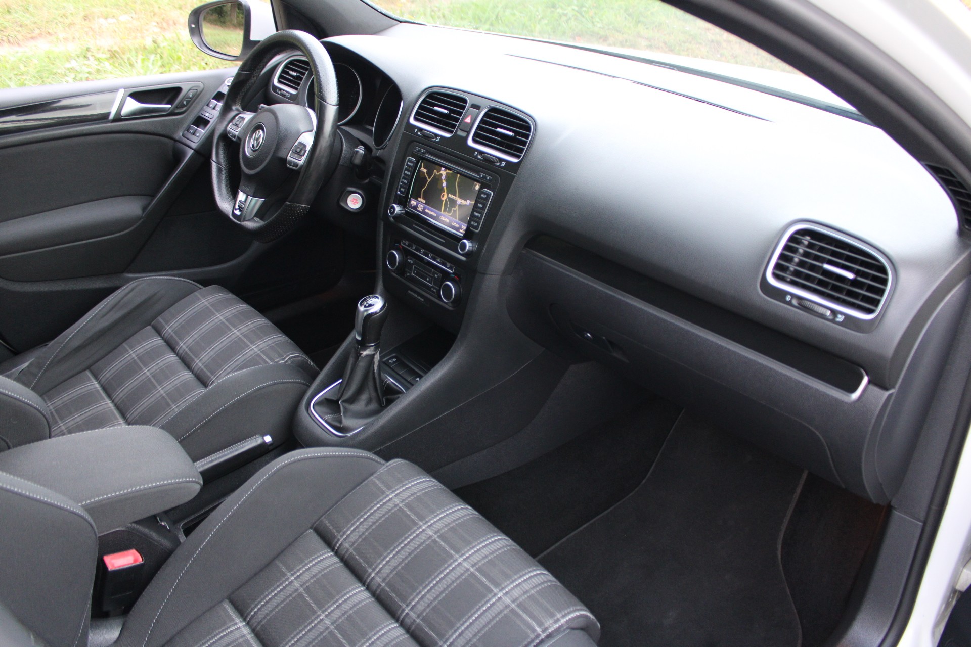 VW Golf 2.0 TDI GT-image-5