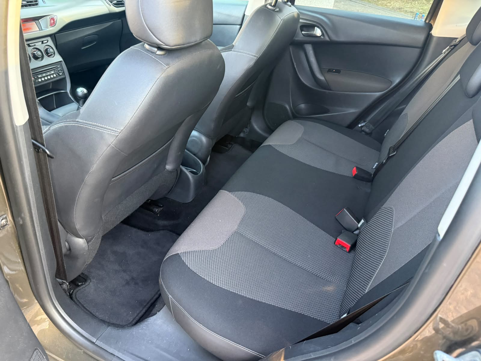 CITROEN C3 1.2i Exclusive-image-7