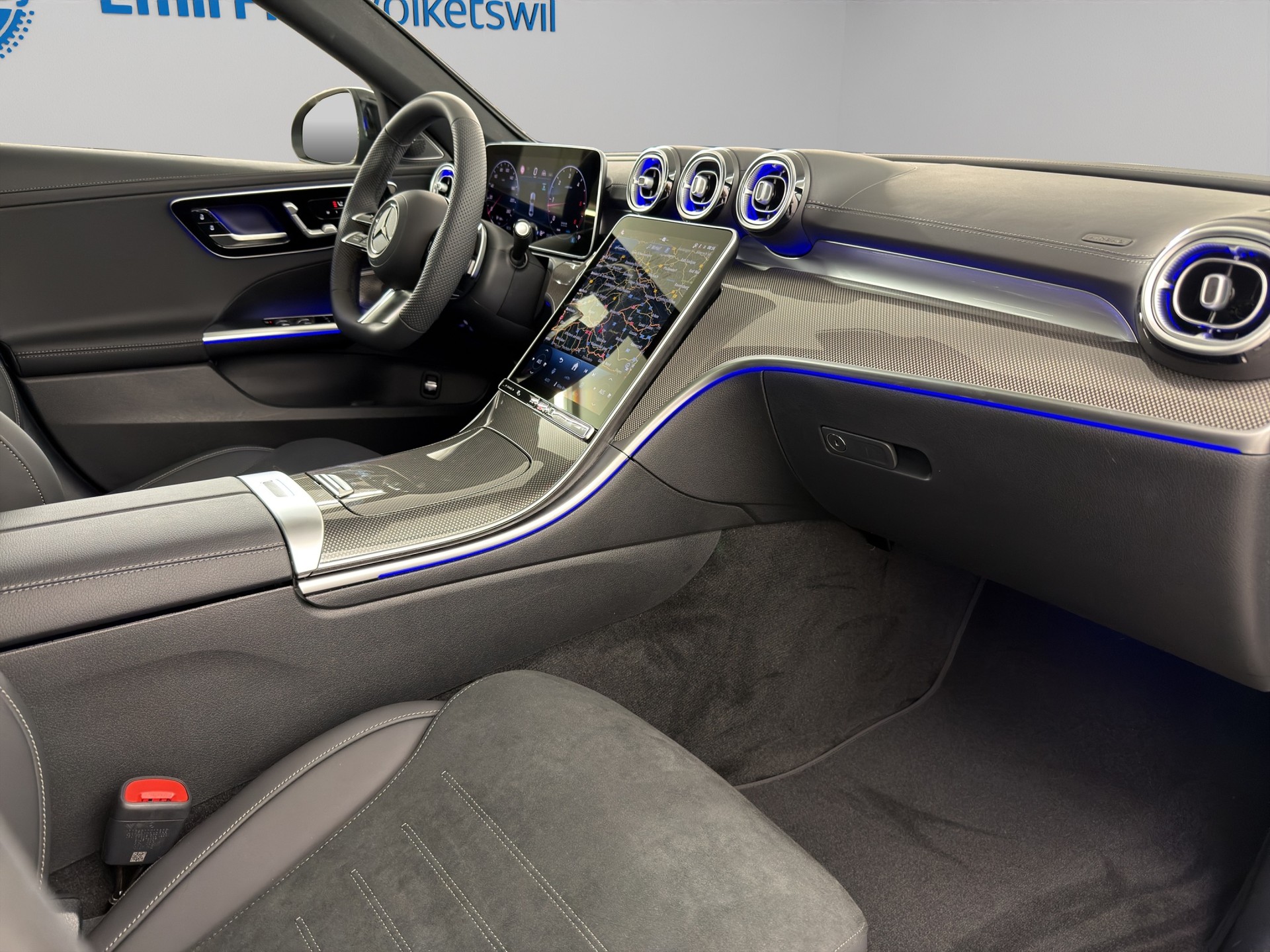 MERCEDES-BENZ C 220 d Swiss Star AMG Line 4matic-image-14