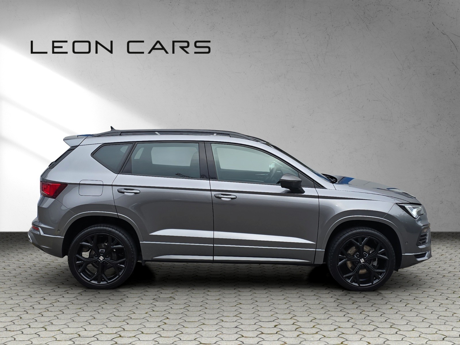 SEAT Ateca 1.5 TSI EVO DSG FR mit AHK-image-3