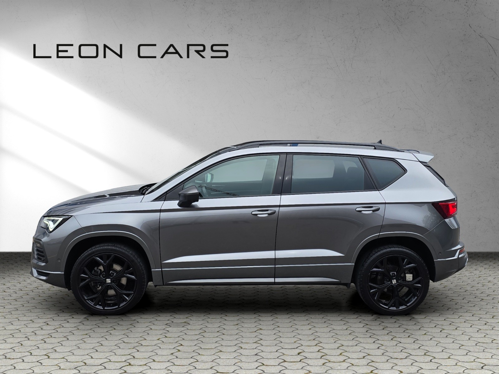 SEAT Ateca 1.5 TSI EVO DSG FR mit AHK-image-7