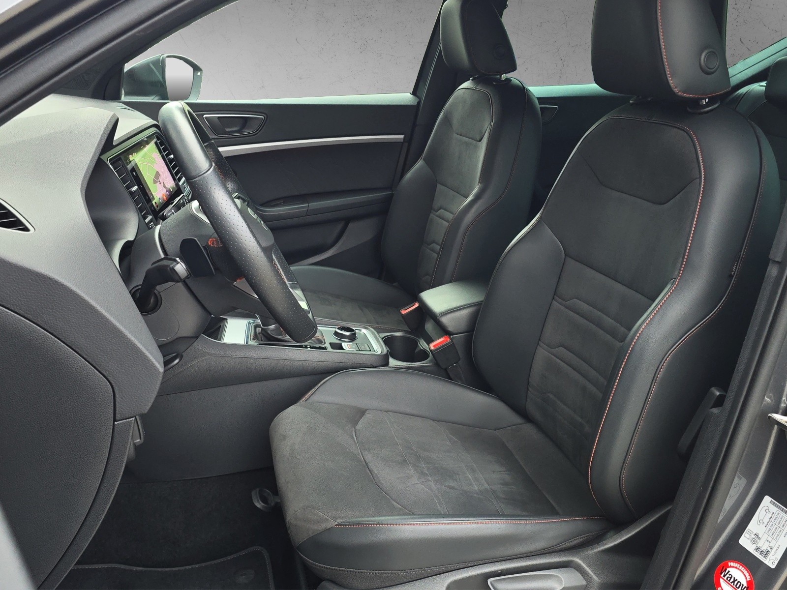 SEAT Ateca 1.5 TSI EVO DSG FR mit AHK-image-8
