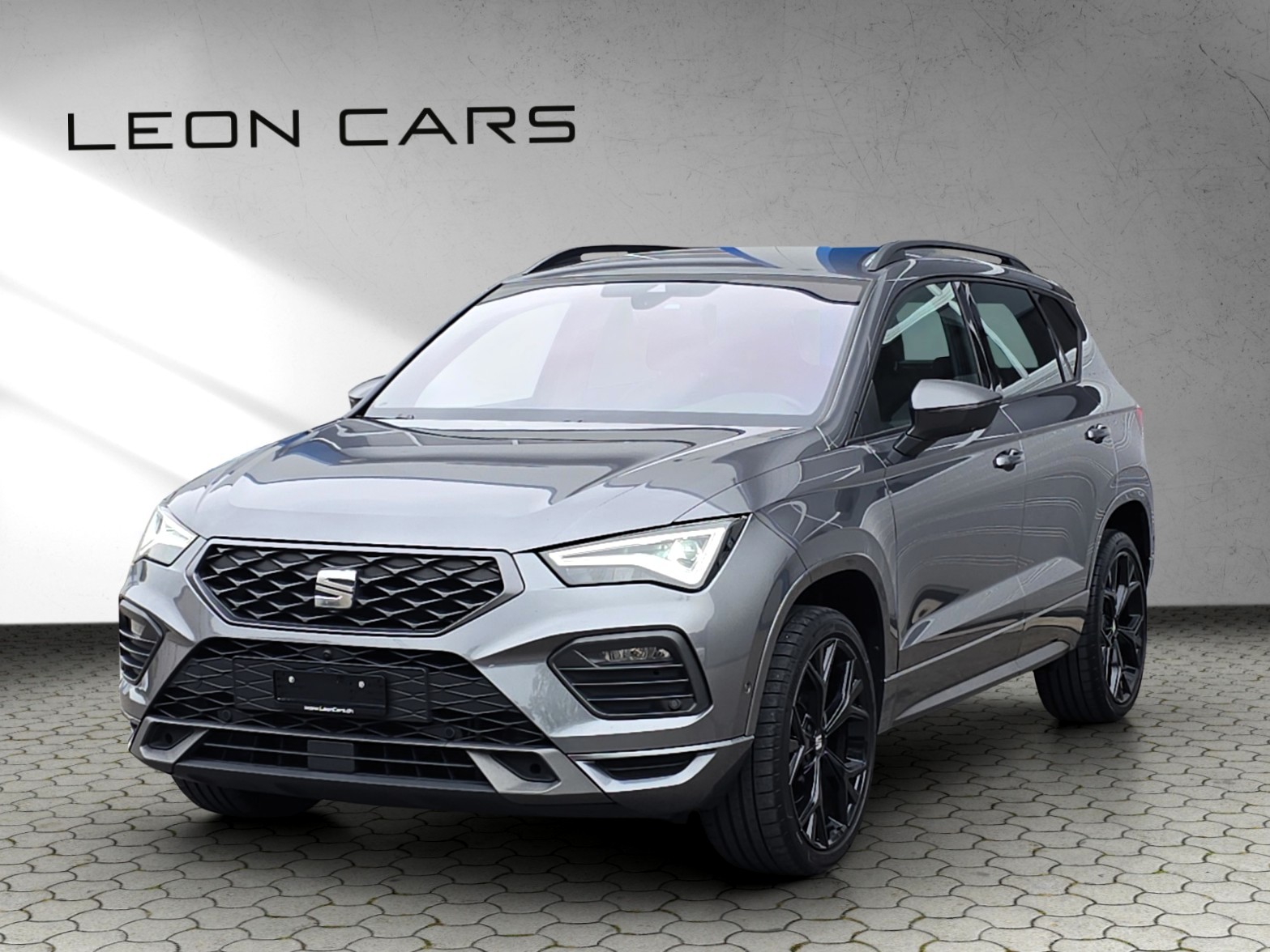 SEAT Ateca 1.5 TSI EVO DSG FR mit AHK-image-0