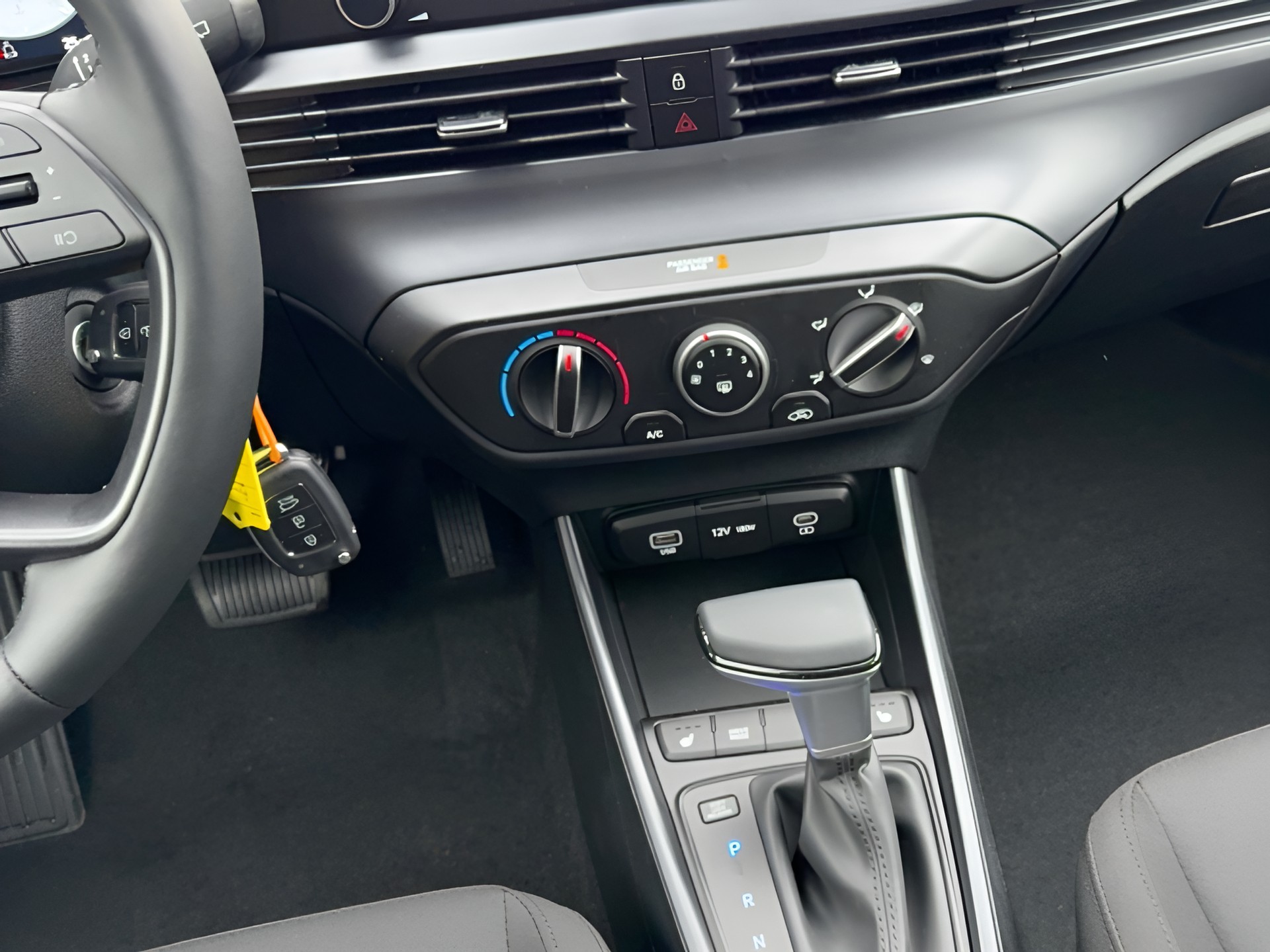 HYUNDAI i20 1.0 T-GDi Amplia GO! DCT-image-13