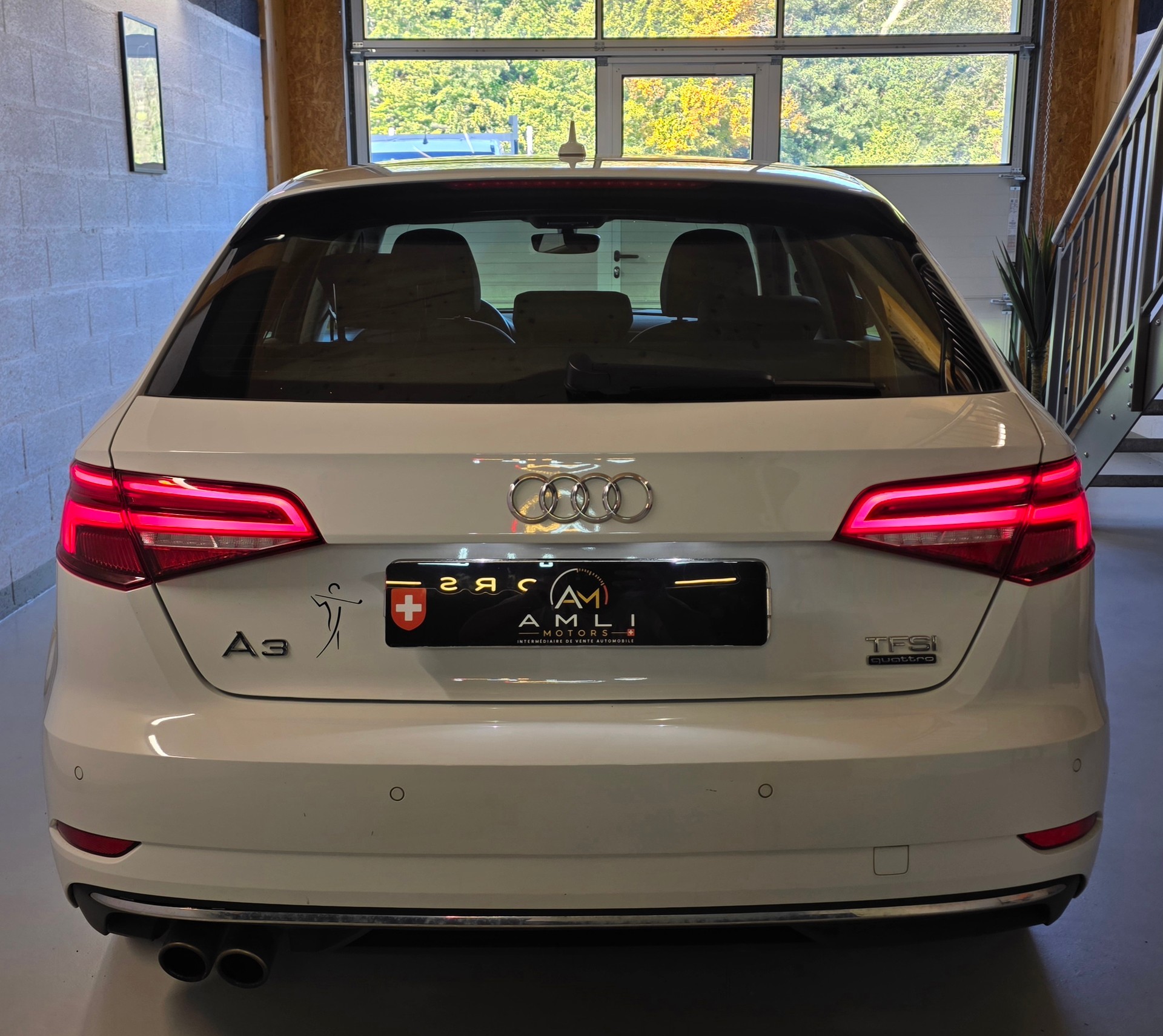 AUDI A3 Sportback 2.0 TFSI Sport quattro S-tronic-image-3