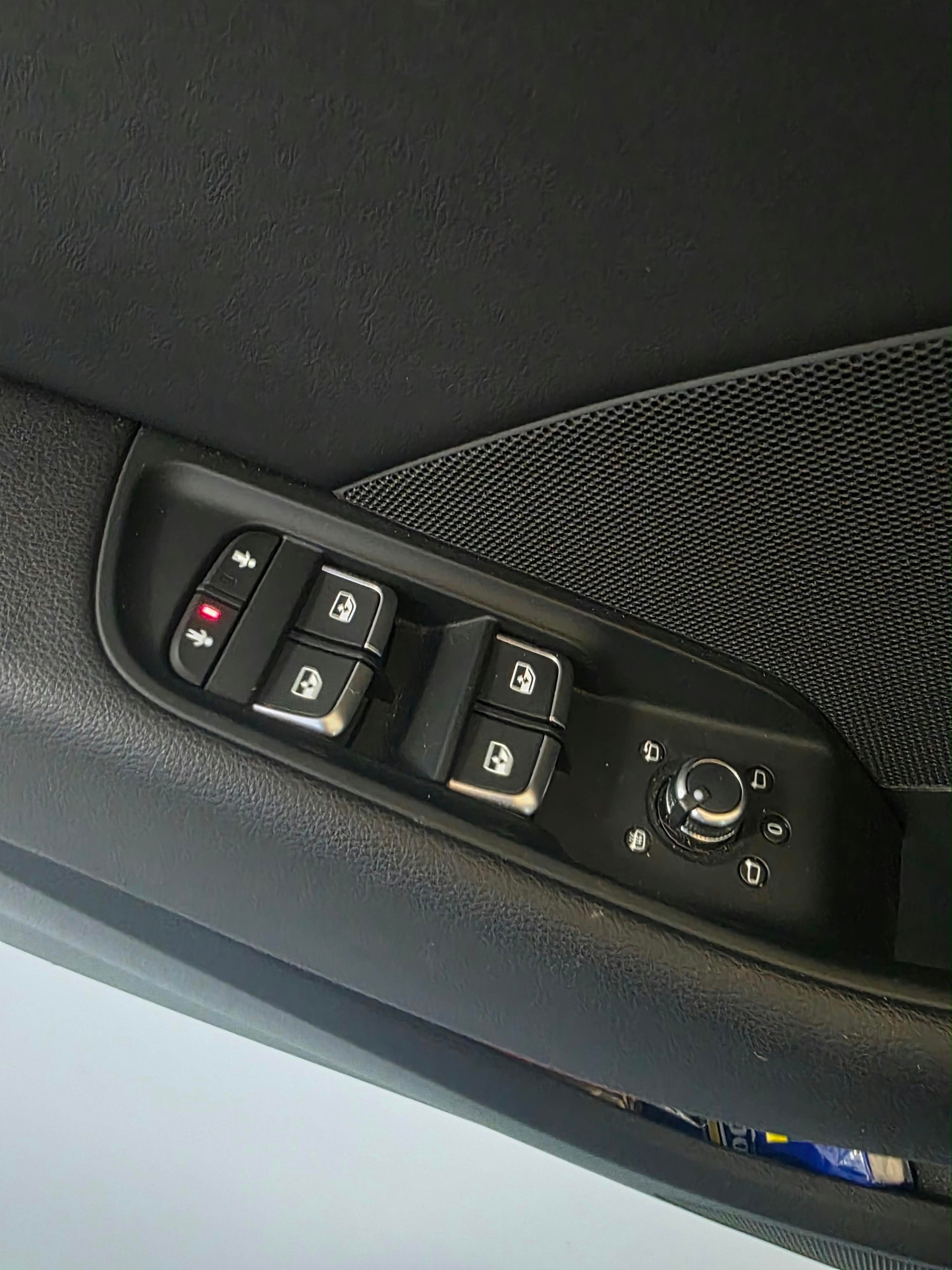 AUDI A3 Sportback 2.0 TFSI Sport quattro S-tronic-image-18