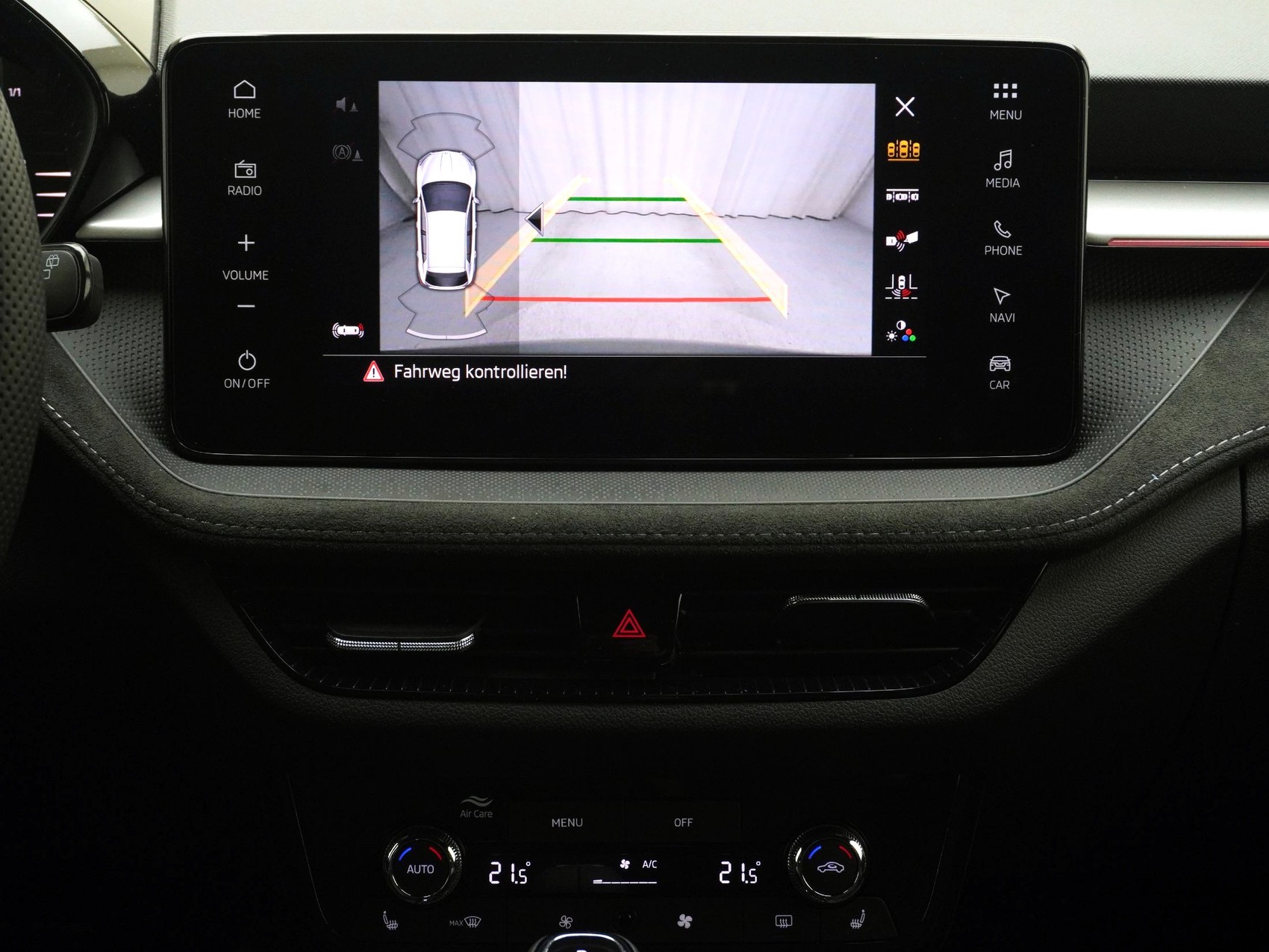 SKODA Fabia 1.5 TSI Monte Carlo DSG-image-9