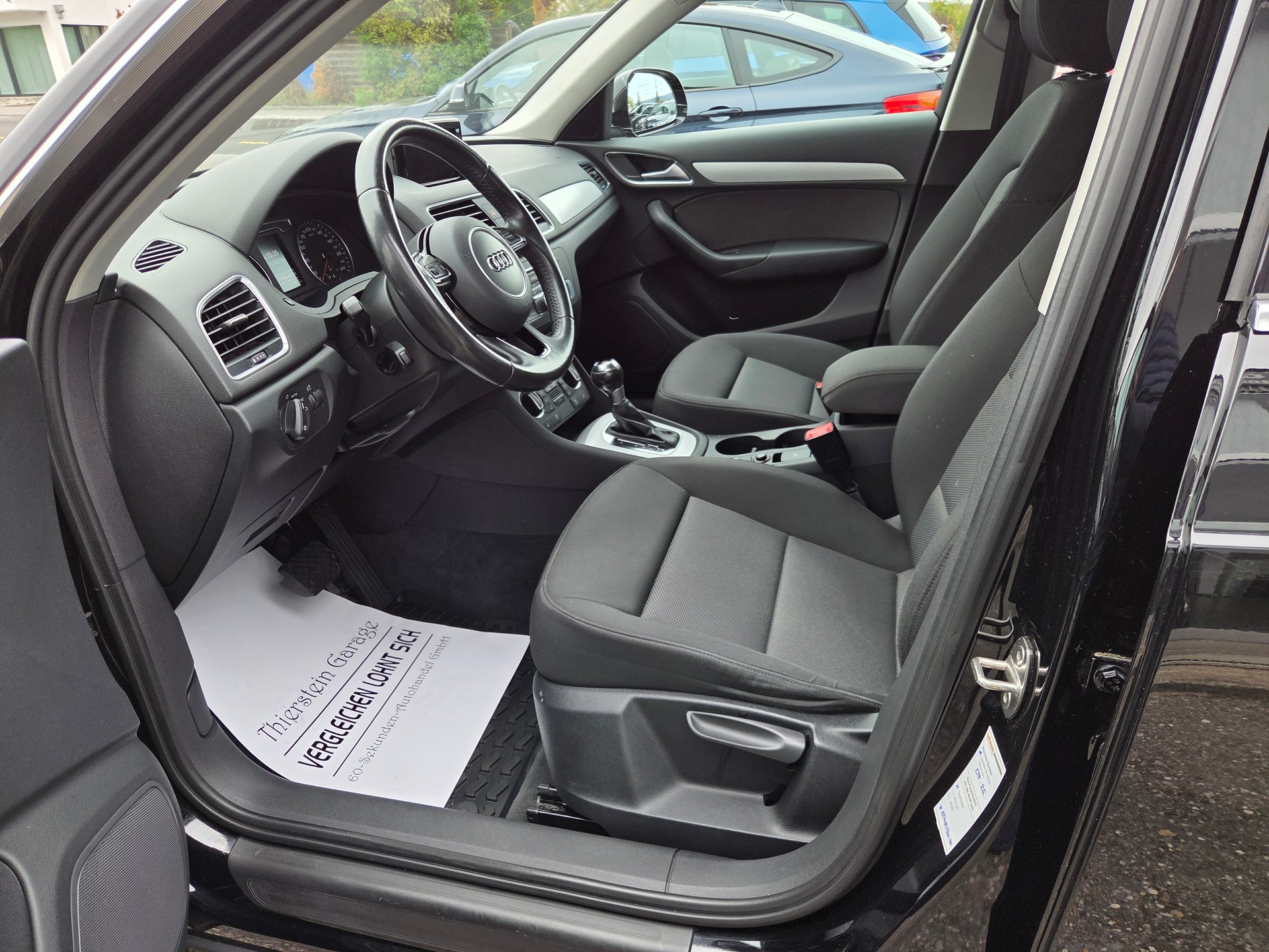 AUDI Q3 1.4 TFSI S-tronic-image-10