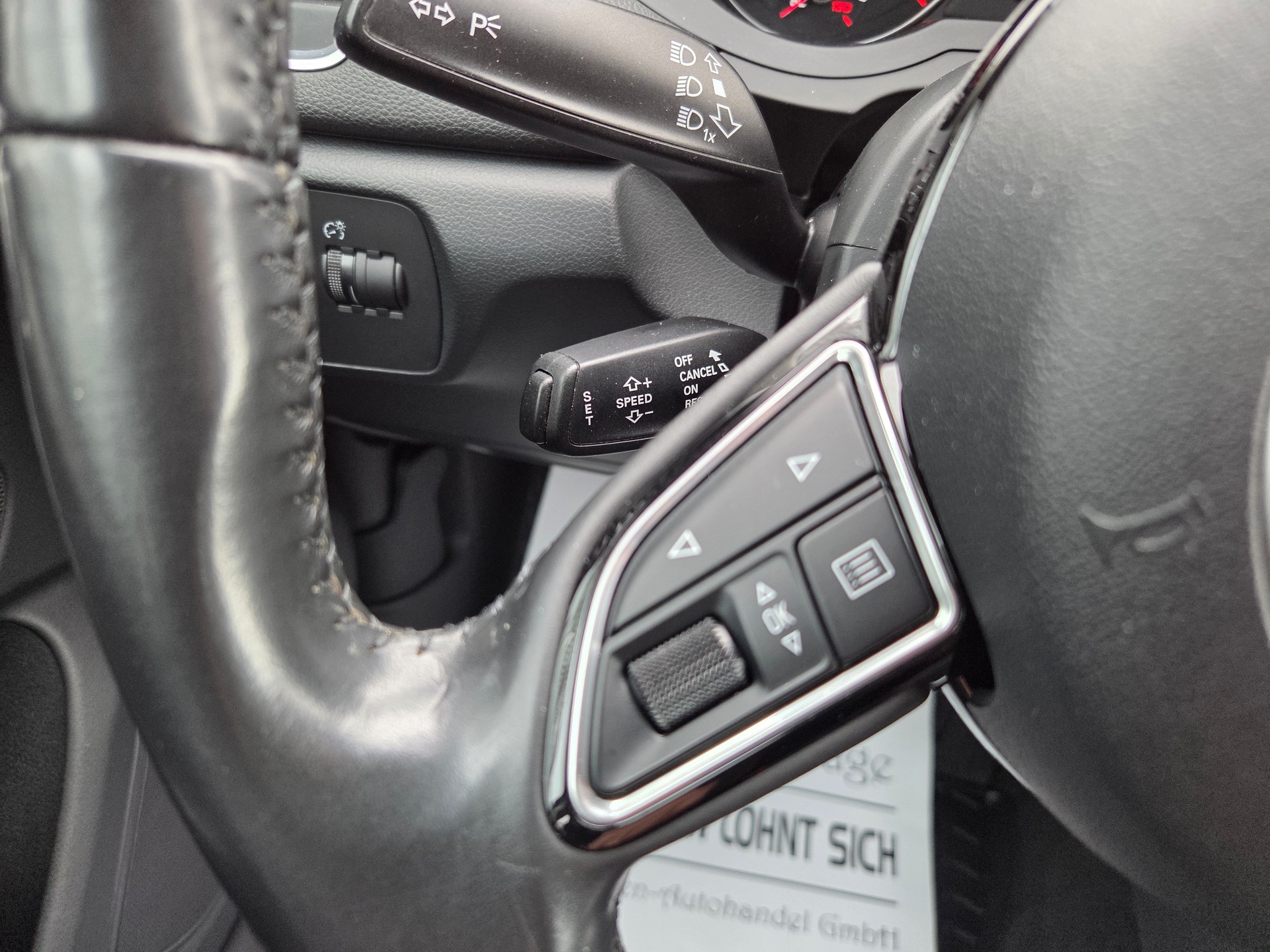 AUDI Q3 1.4 TFSI S-tronic-image-18