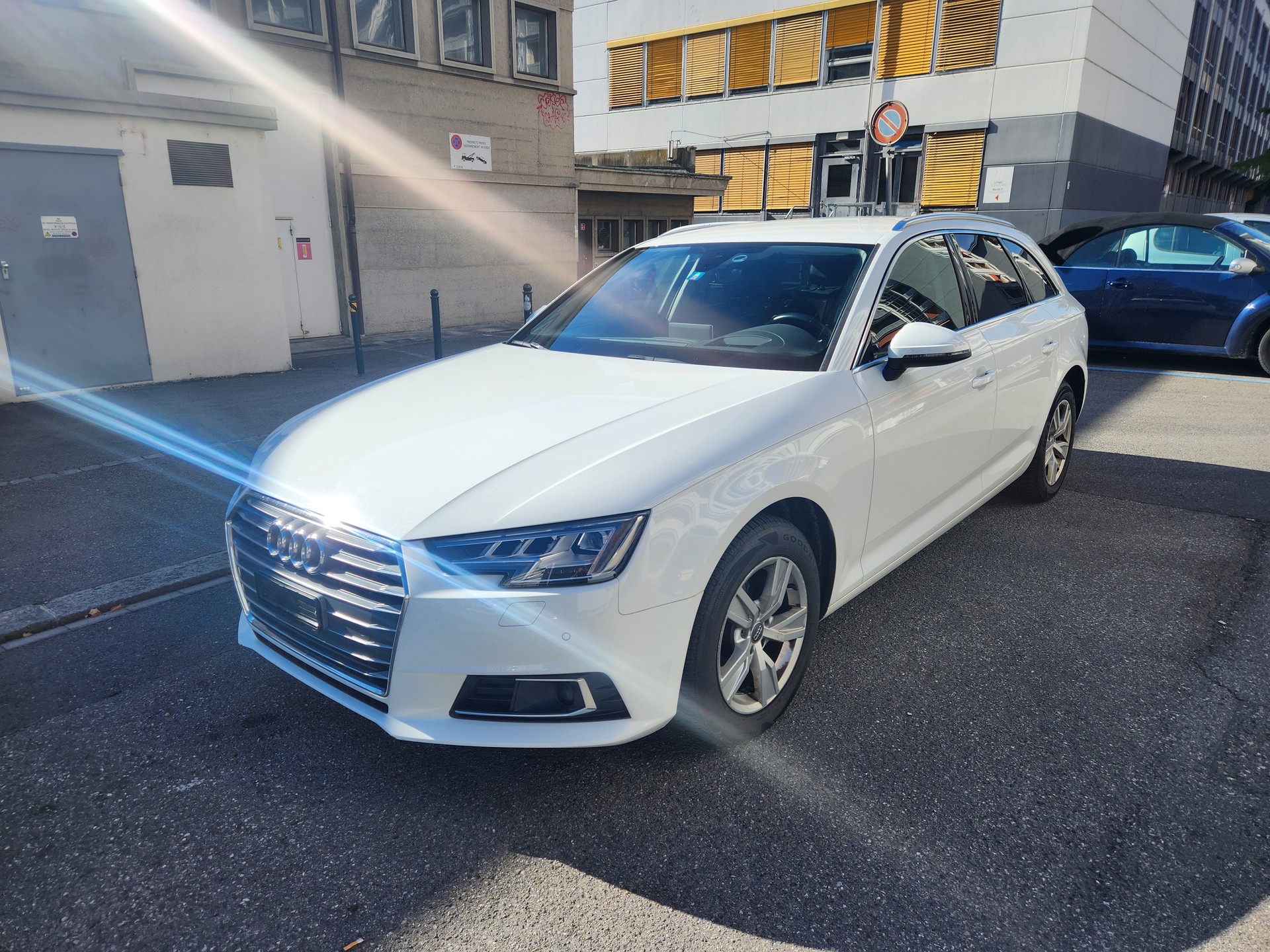 AUDI A4 Avant 2.0 TFSI g-tron Design S-tronic-image-0