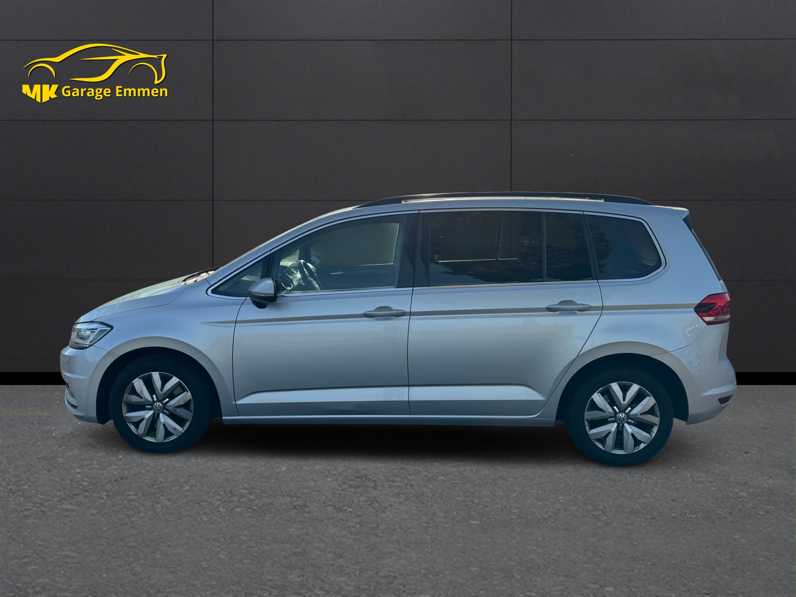 VW Touran 2.0 TDI BlueMotion Technology Comfortline DSG-image-1