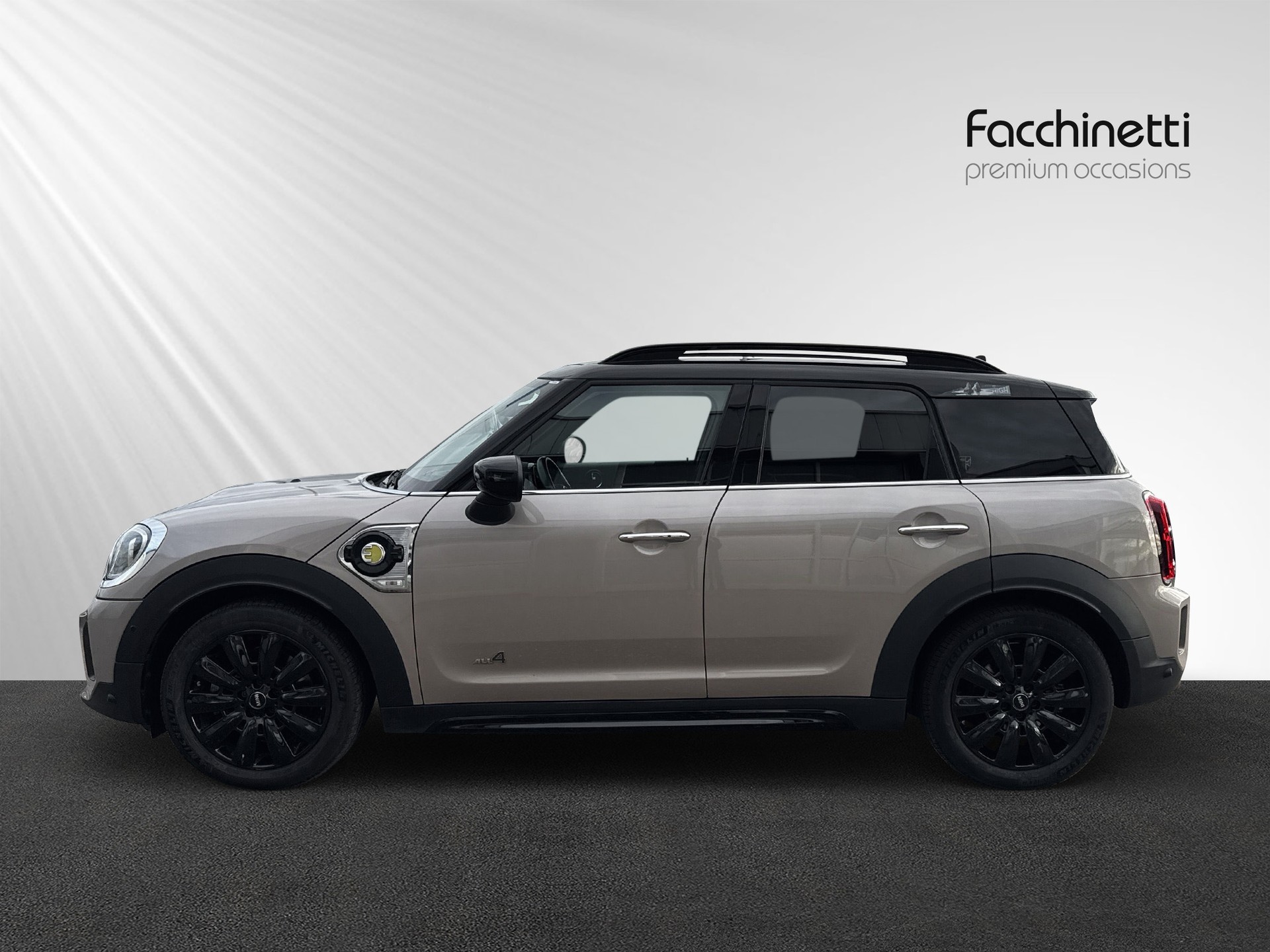 MINI Countryman Cooper SE ALL4 PHEV Steptronic-image-1