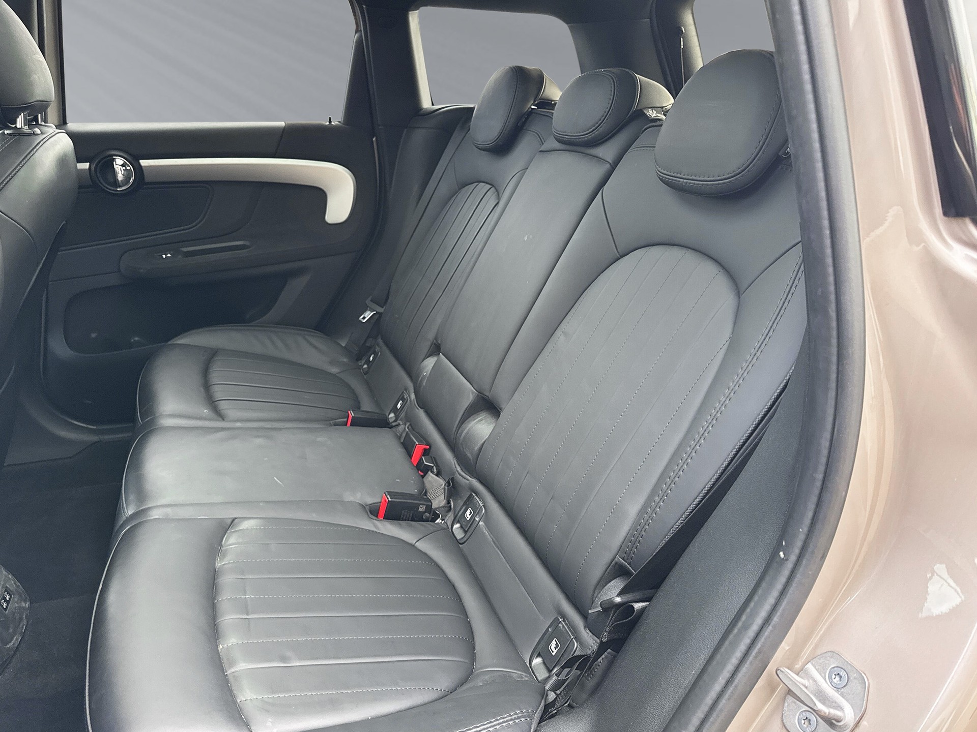 MINI Countryman Cooper SE ALL4 PHEV Steptronic-image-6