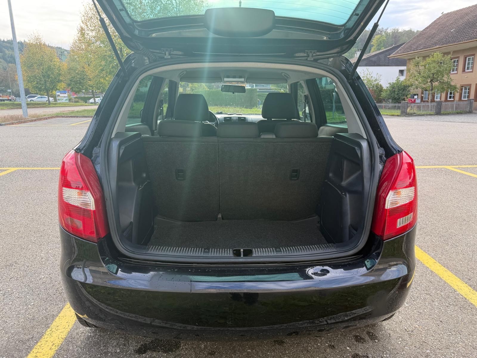 SKODA Fabia 1.2 Ambition-image-13