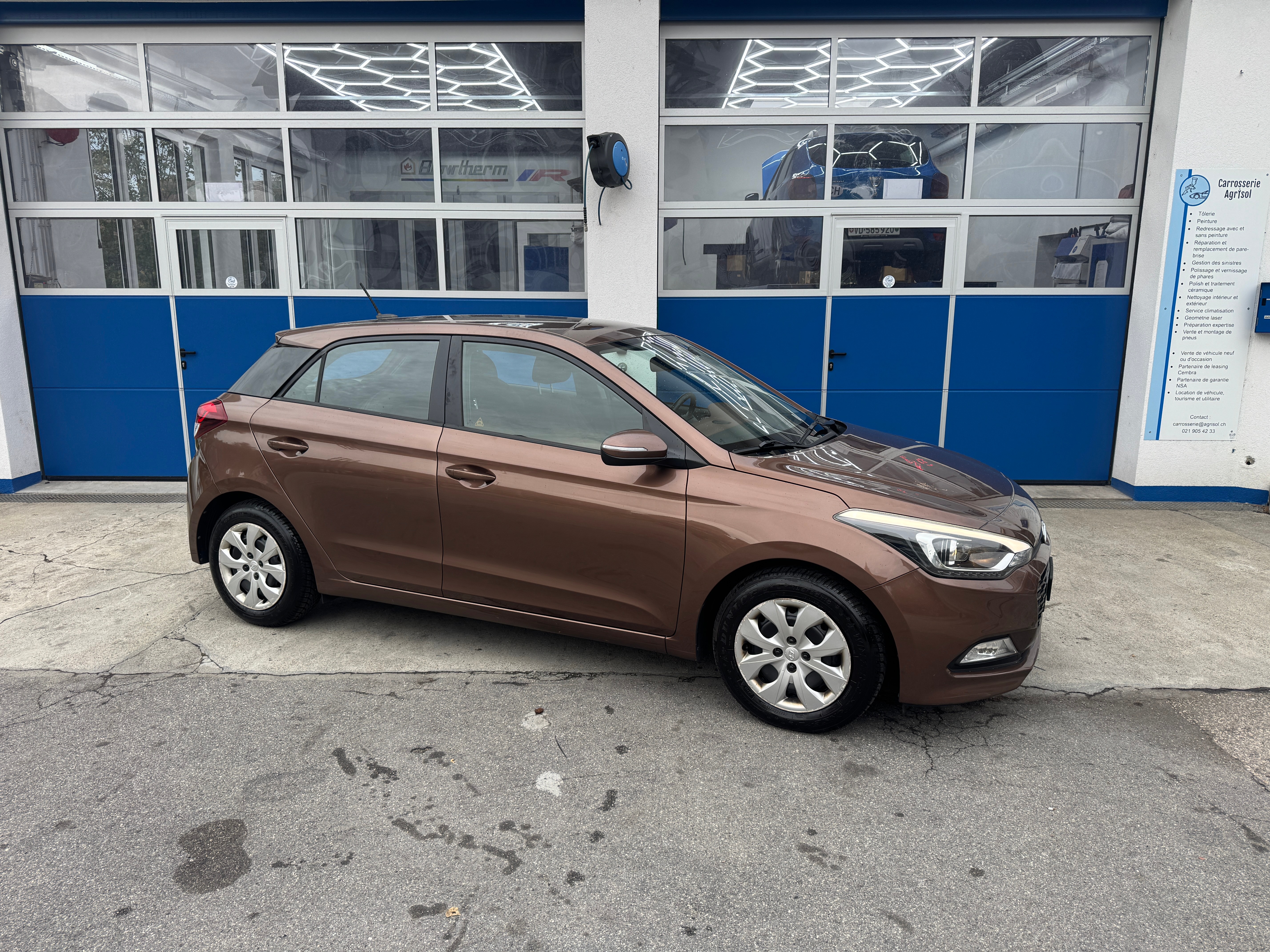 Car photo