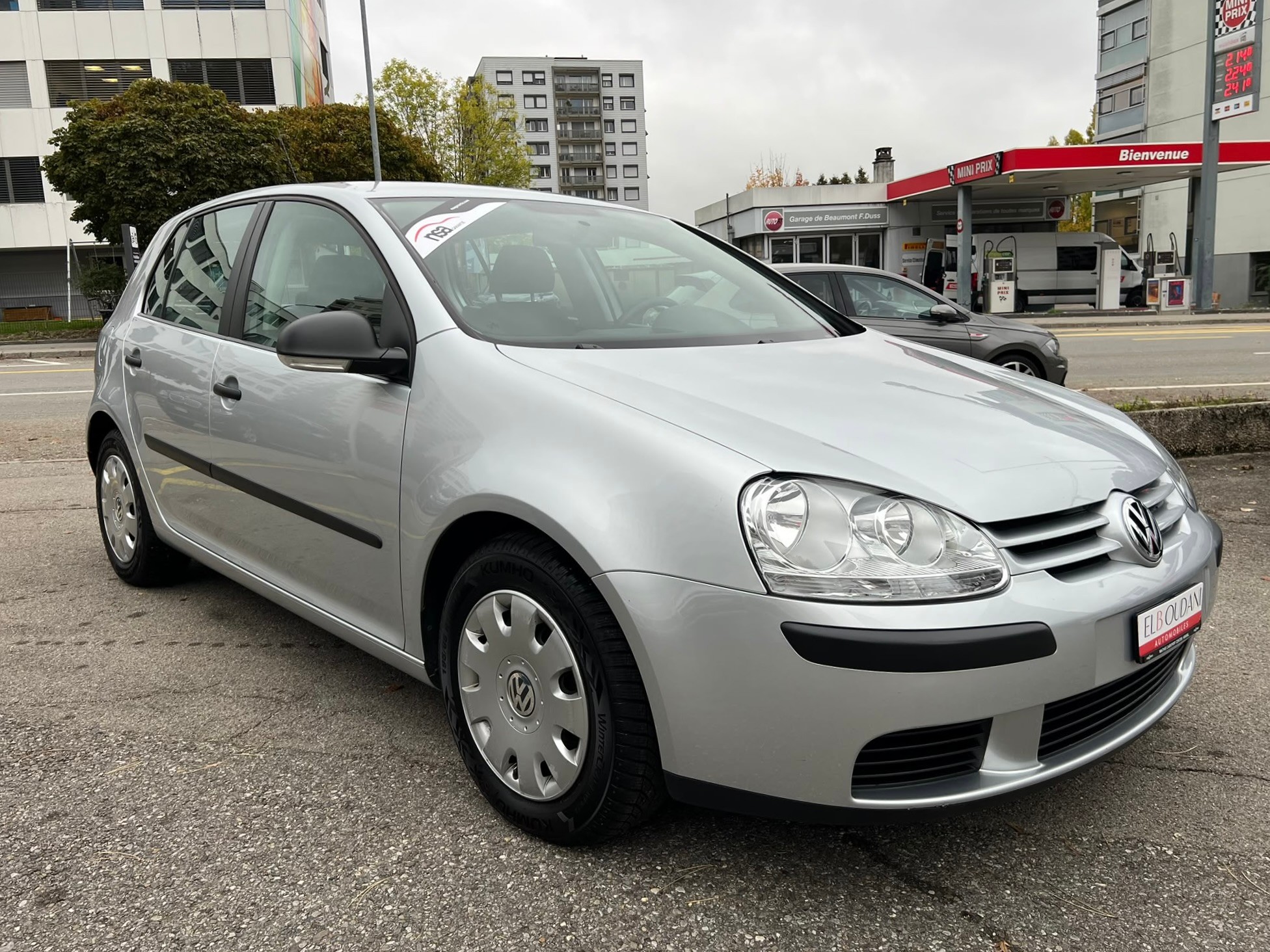 Car photo