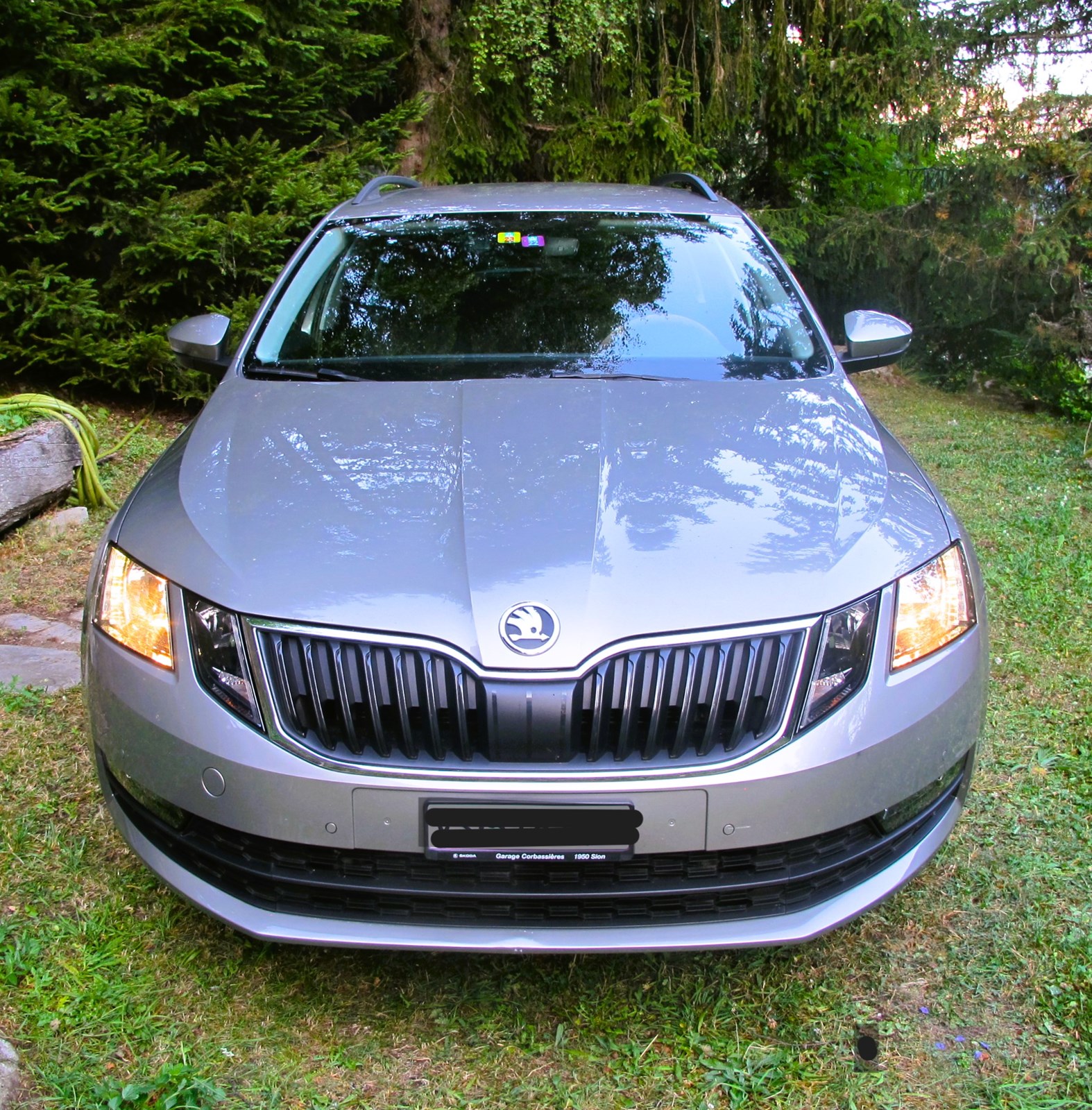 SKODA Octavia Combi 2.0 TDI Clever 4x4-image-0