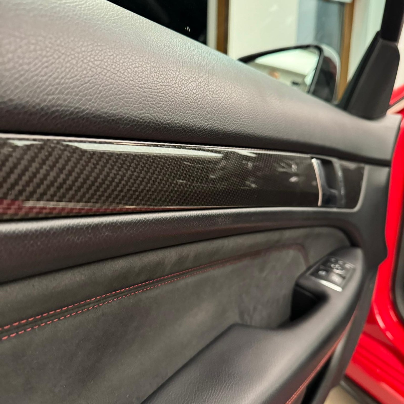 MERCEDES-BENZ C 63 Coupé BLACK SERIES-image-10