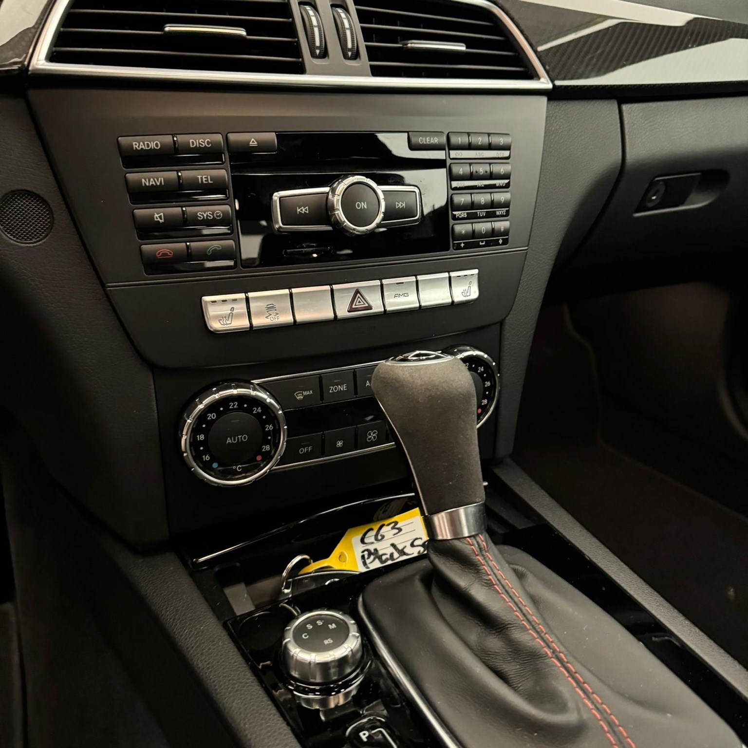 MERCEDES-BENZ C 63 Coupé BLACK SERIES-image-9