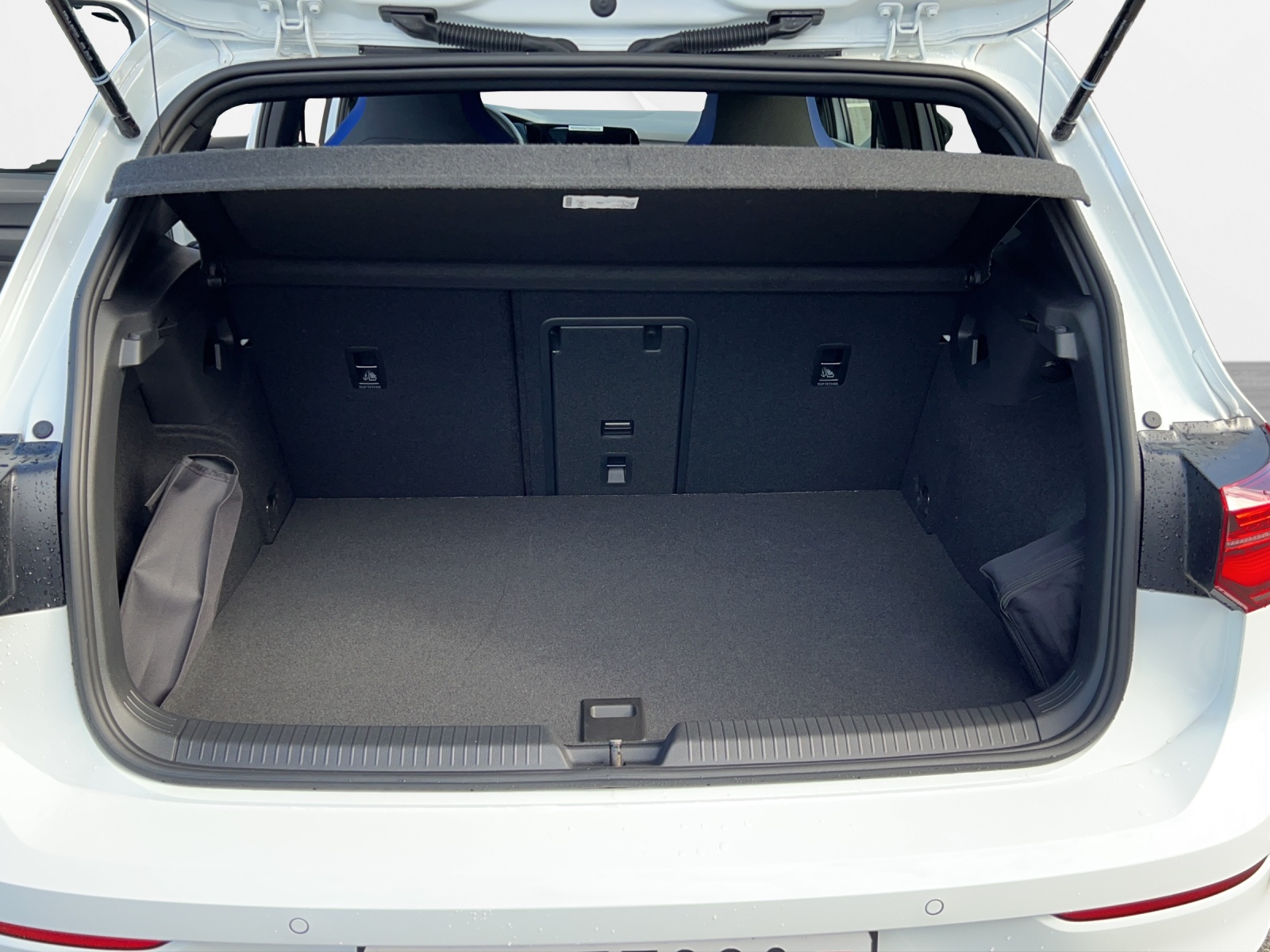 VW Golf 1.4 TSI PHEV GTE-image-13