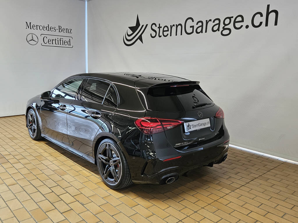 MERCEDES-BENZ A 35 AMG 4Matic-image-2