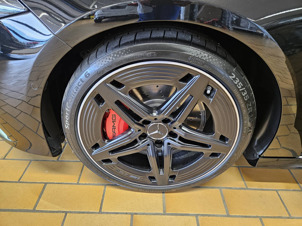 MERCEDES-BENZ A 35 AMG 4Matic-image-15