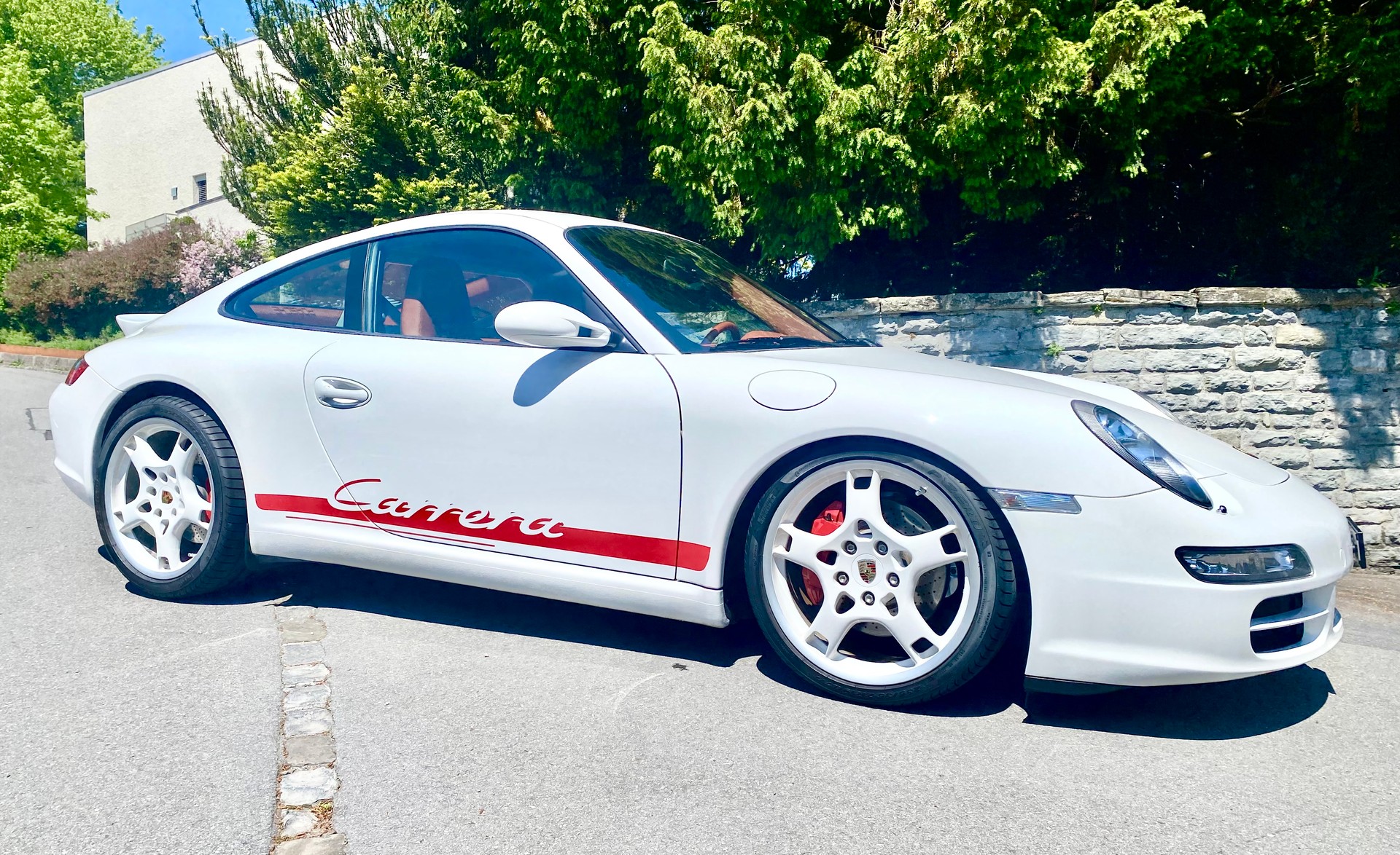 PORSCHE 911 Carrera S-image-1