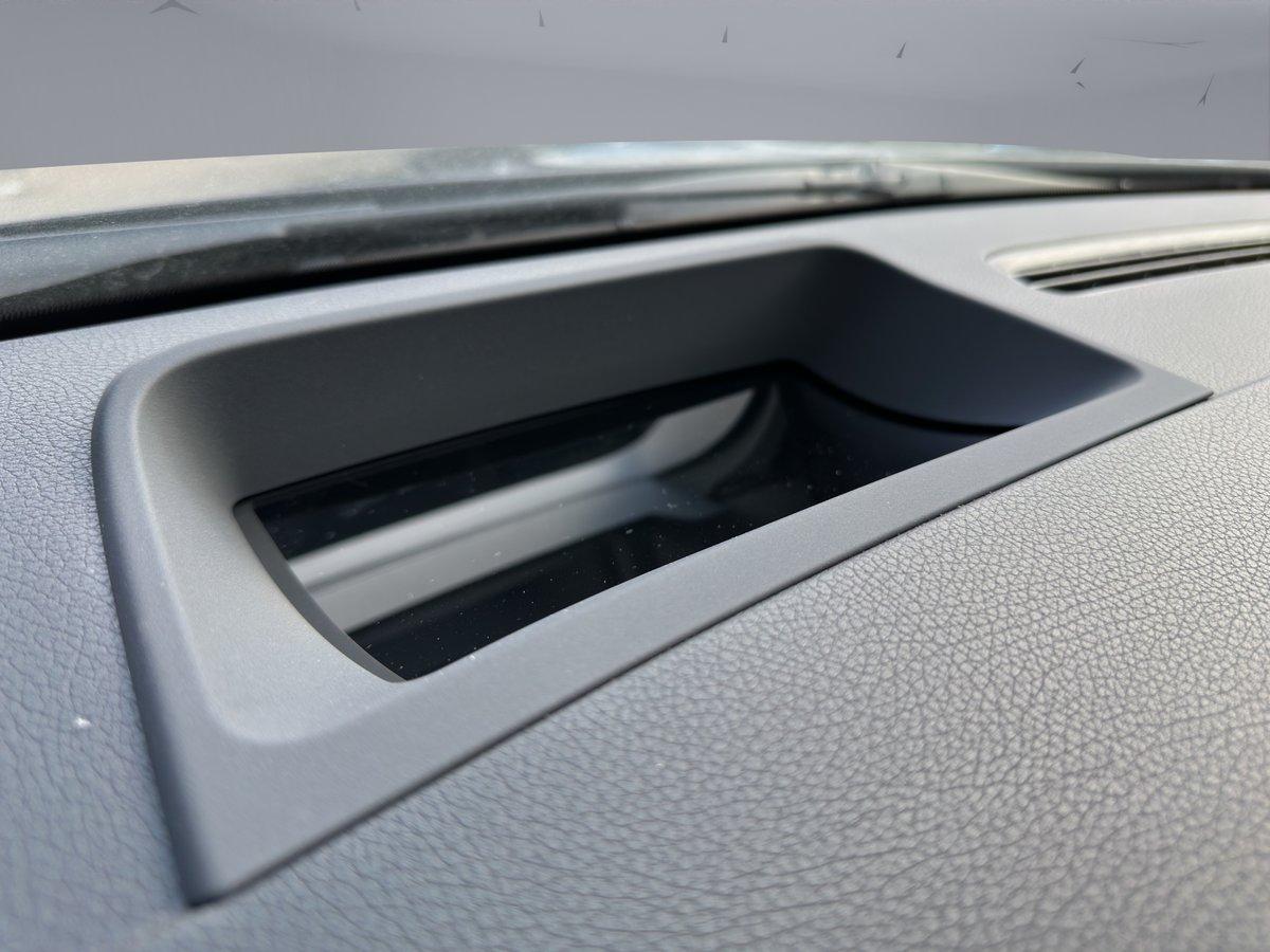 MERCEDES-BENZ B 250 AMG Line 4matic-image-12