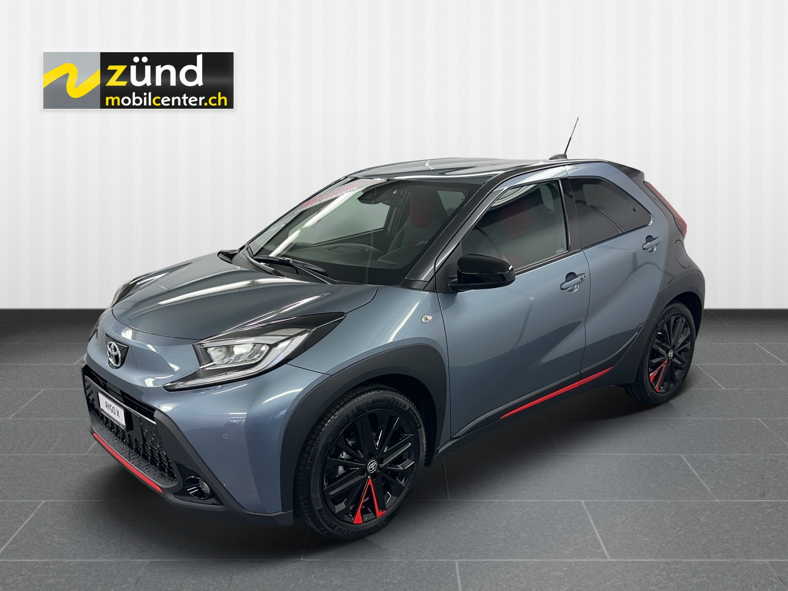 TOYOTA Aygo X 1.0 VVT-i Undercover-image-0