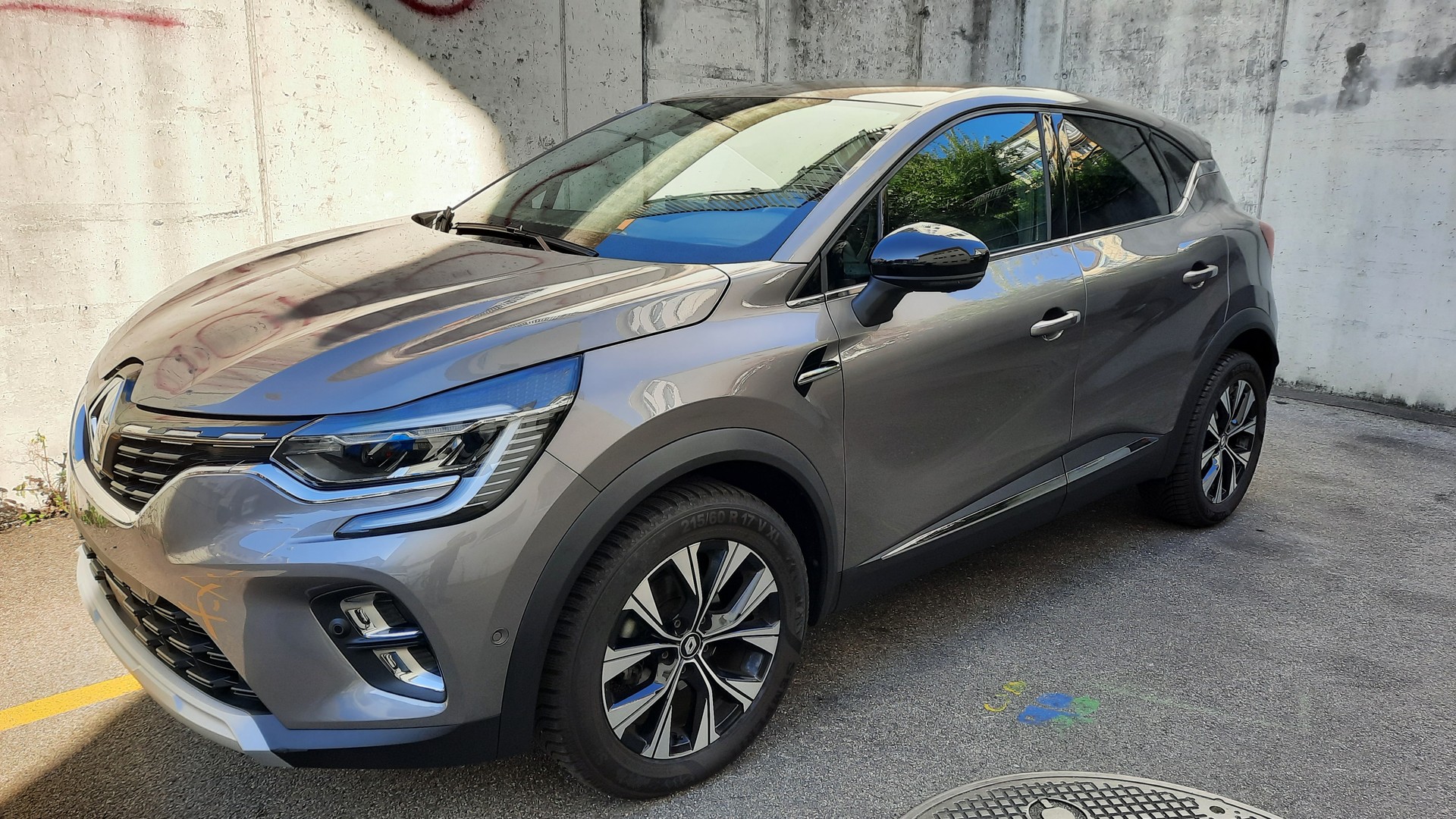 RENAULT Captur 1.3 TCe Techno EDC-image-2