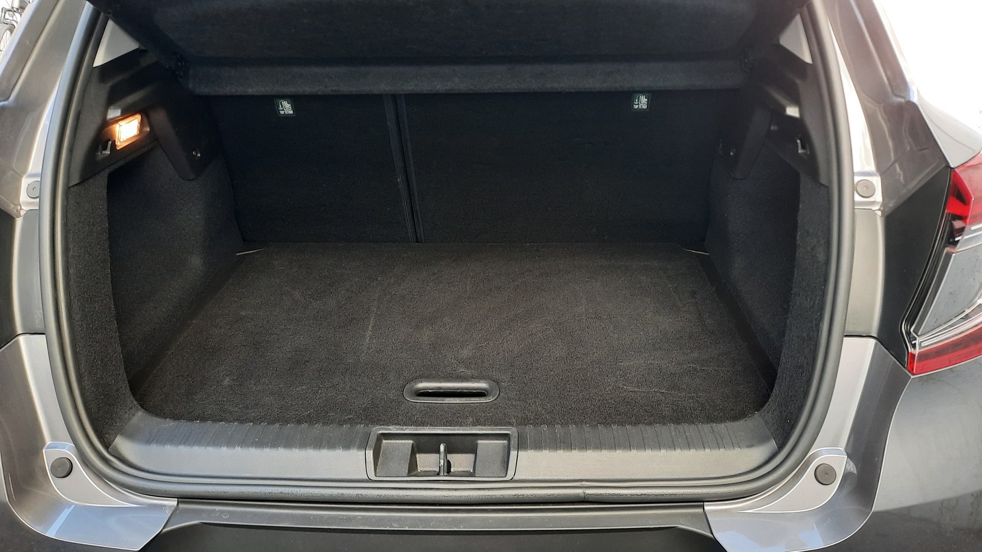 RENAULT Captur 1.3 TCe Techno EDC-image-8