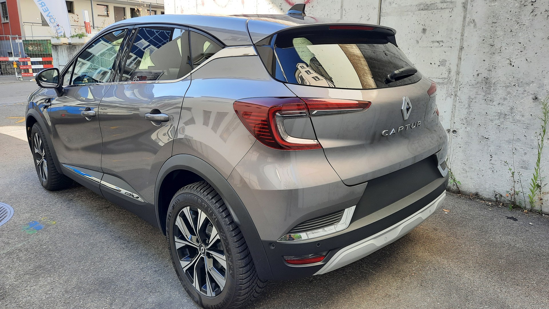 RENAULT Captur 1.3 TCe Techno EDC-image-3