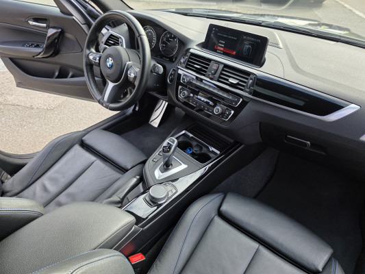 BMW 120d xDrive Ed. M Sport-image-7