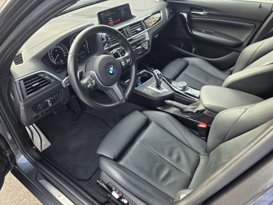 BMW 120d xDrive Ed. M Sport-image-9
