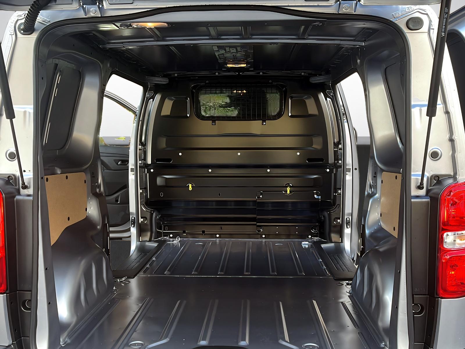 TOYOTA PROACE Van L1 1.5 D Active-image-8