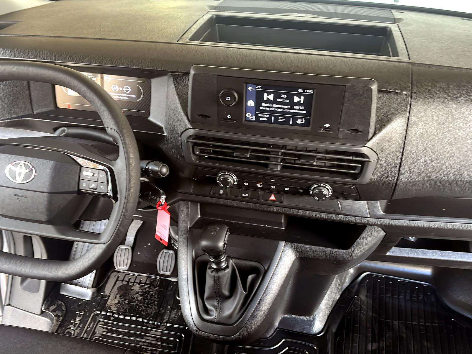 TOYOTA PROACE Van L1 1.5 D Active-image-7