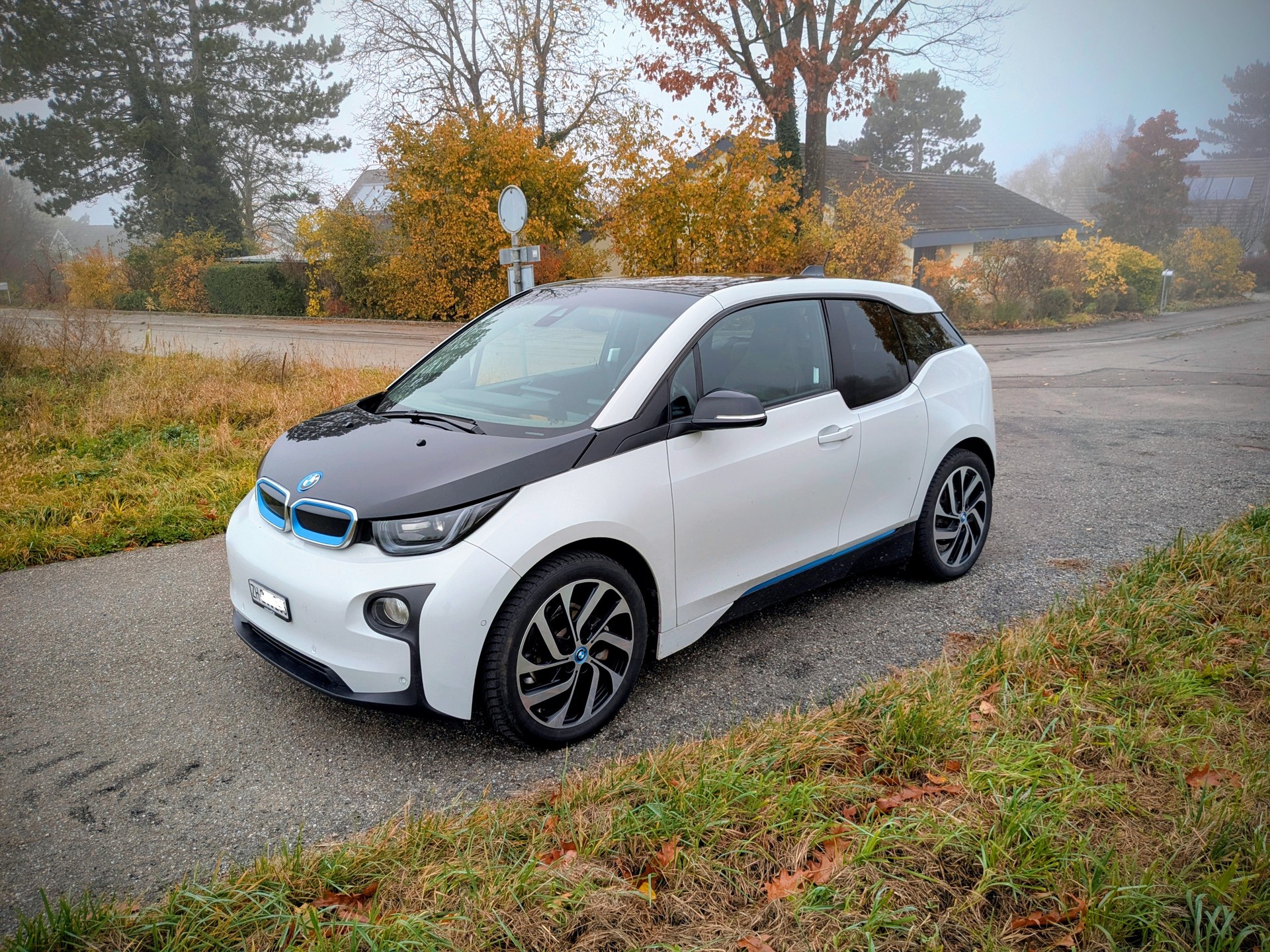 BMW i3 (60Ah)-image-0