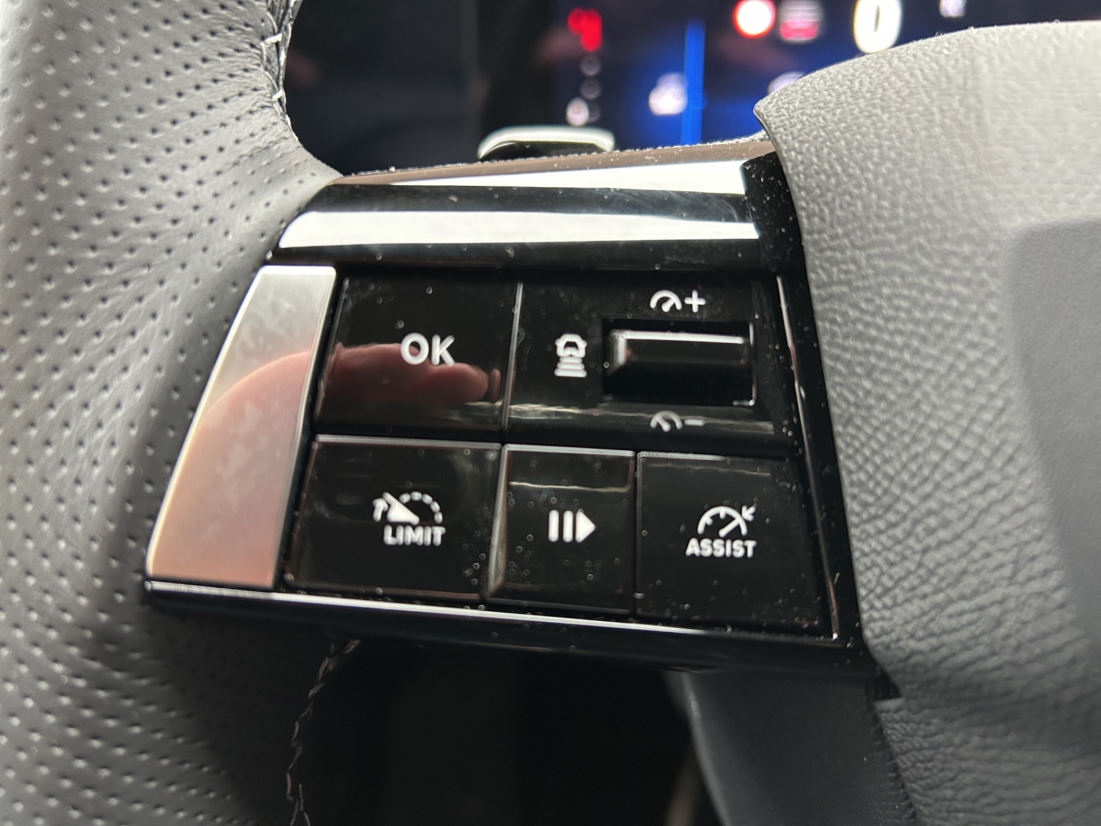 OPEL Astra 1.2i Turbo Edition A - Navi - Rückfahrkamera-image-11