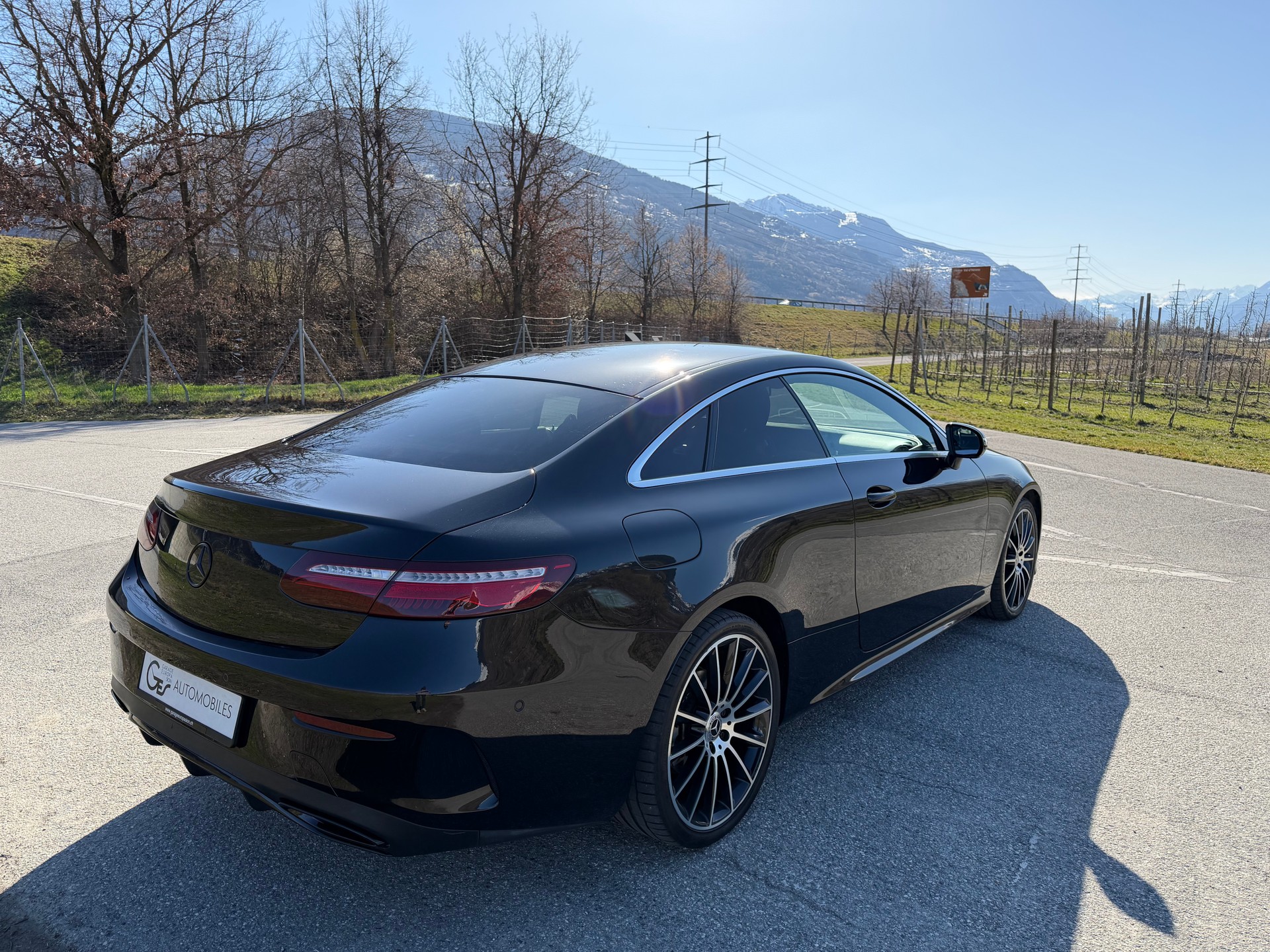 MERCEDES-BENZ E 200 Coupé AMG Line 4 Matic 9G-Tronic-image-6