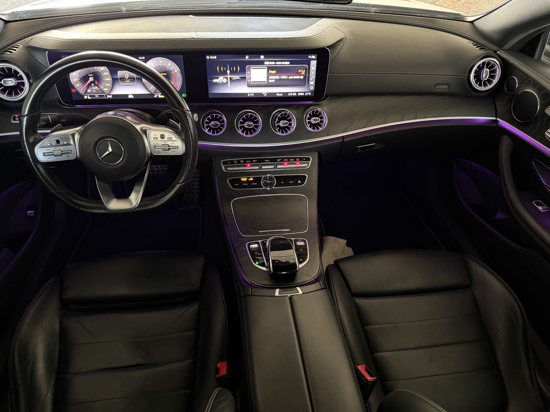 MERCEDES-BENZ E 200 Coupé AMG Line 4 Matic 9G-Tronic-image-10